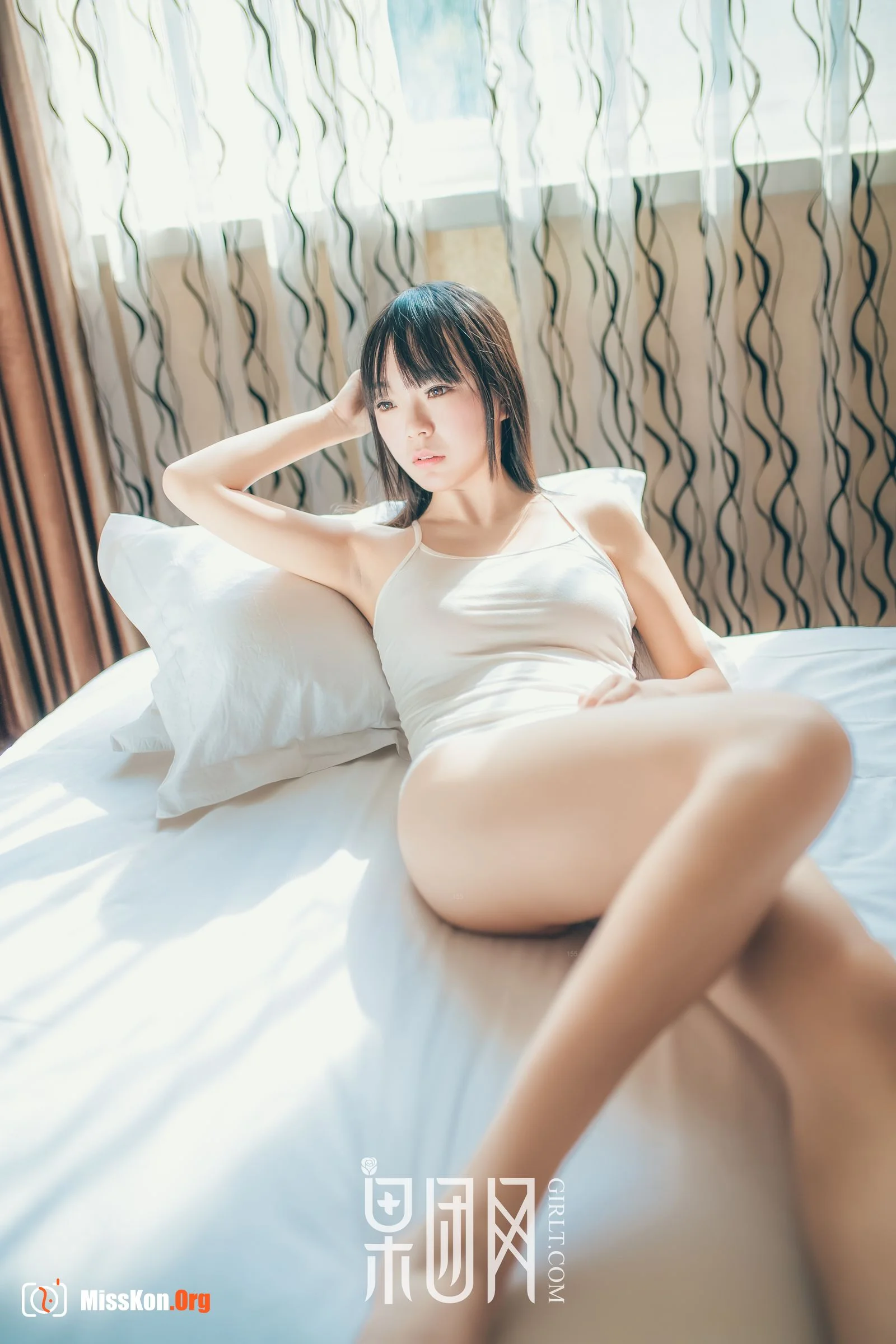 A young model who looks like Riho Yoshioka - Photo 7