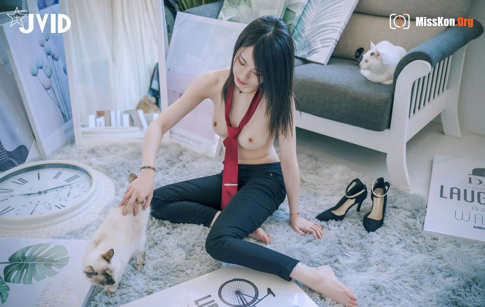 Ah Li: Intern Naked Work Diary - Photo 2