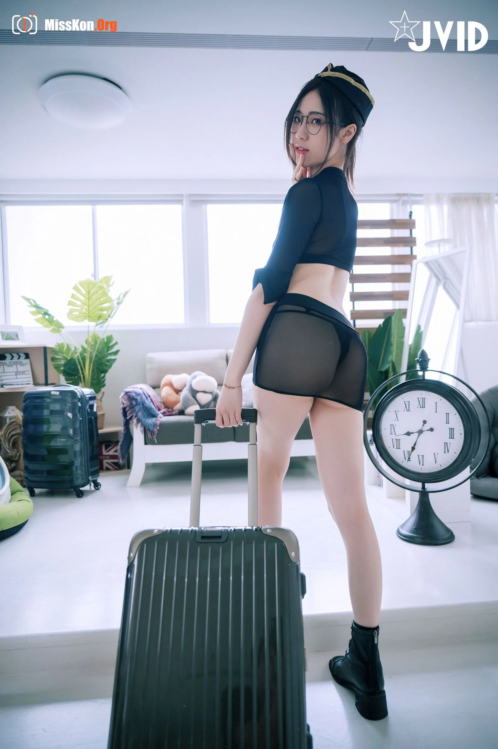 Ah Li: Sexy dark stewardess - Photo 16