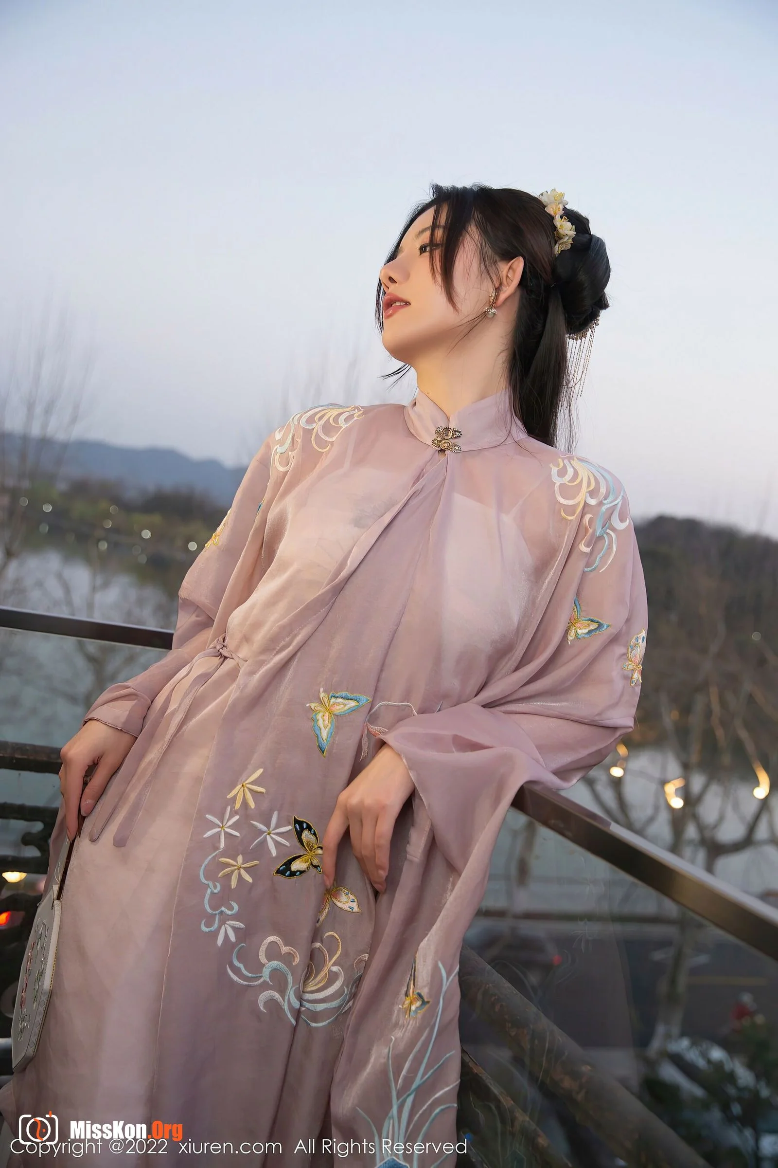 Ah Zhu - Photo 5