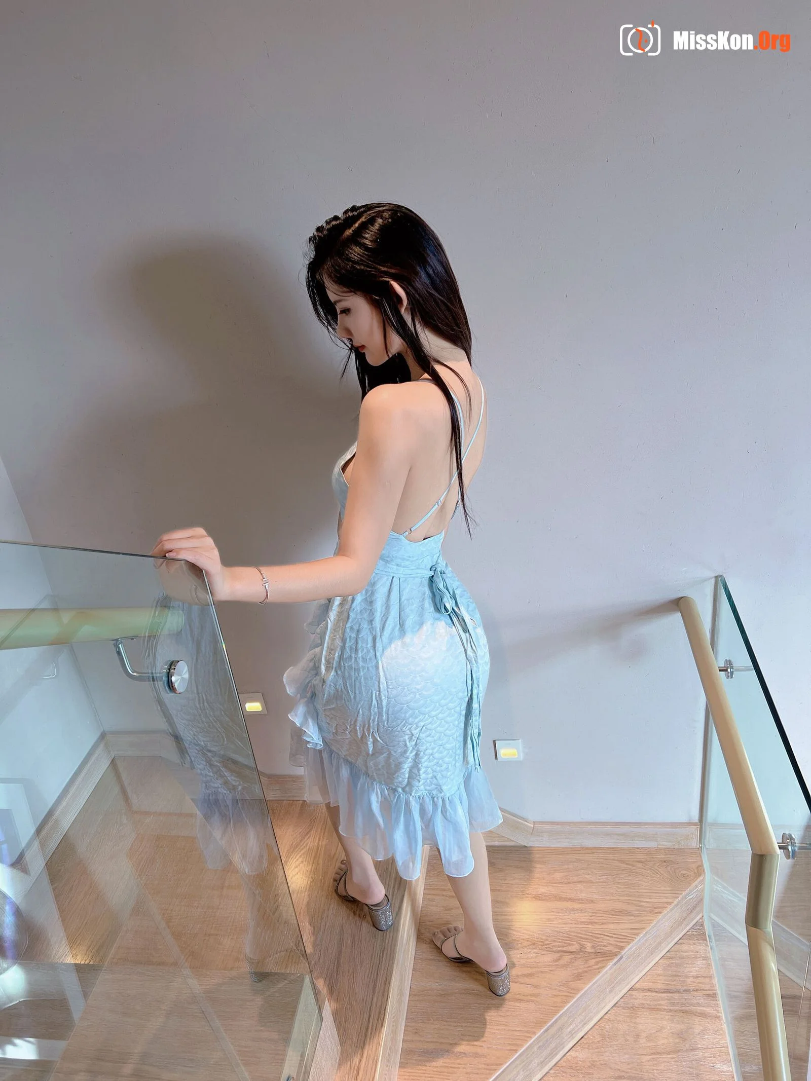 Ah Zhu: Blue skirt rope - Photo 10