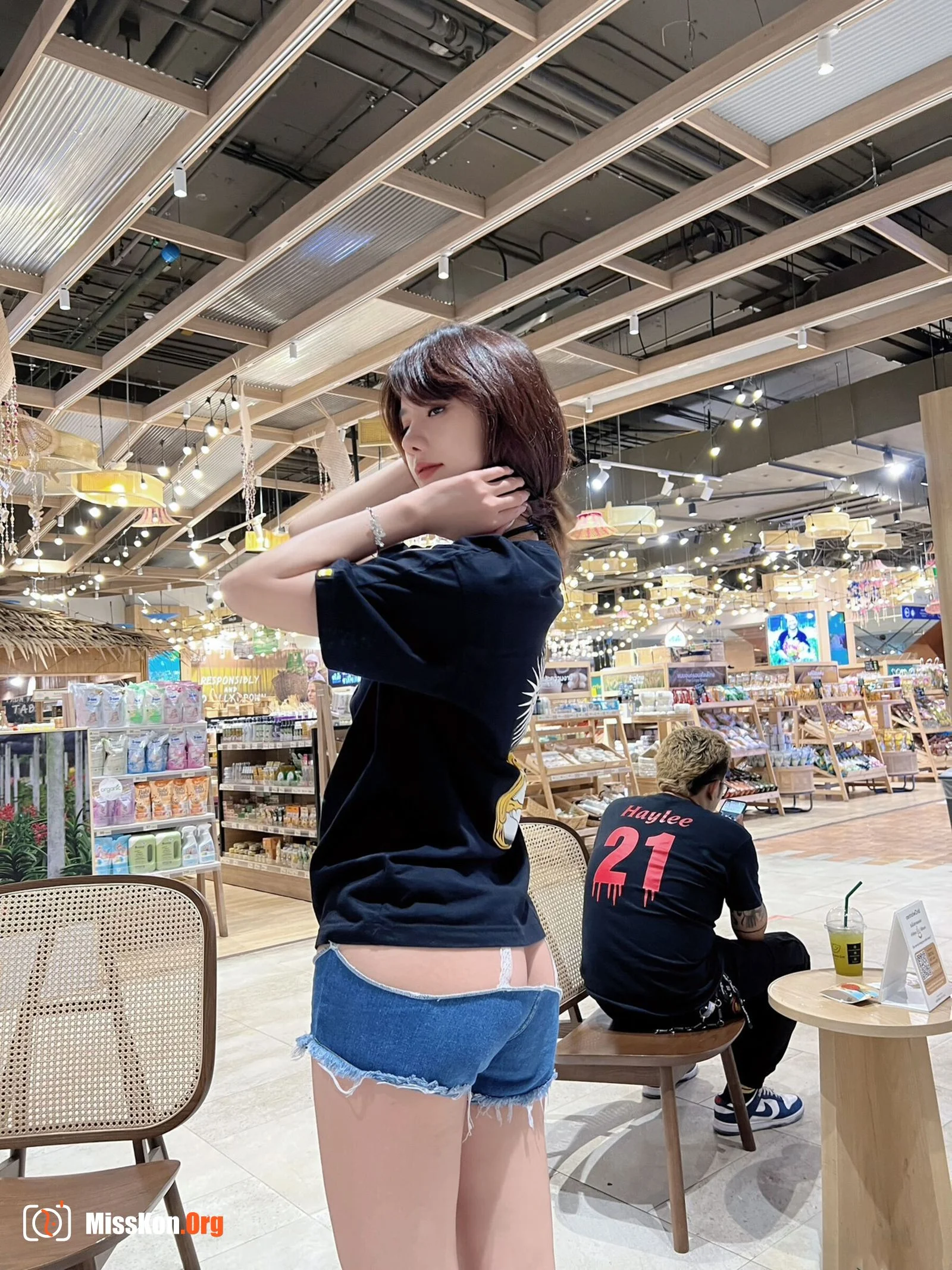 Ah Zhu: Convenience store - Photo 12