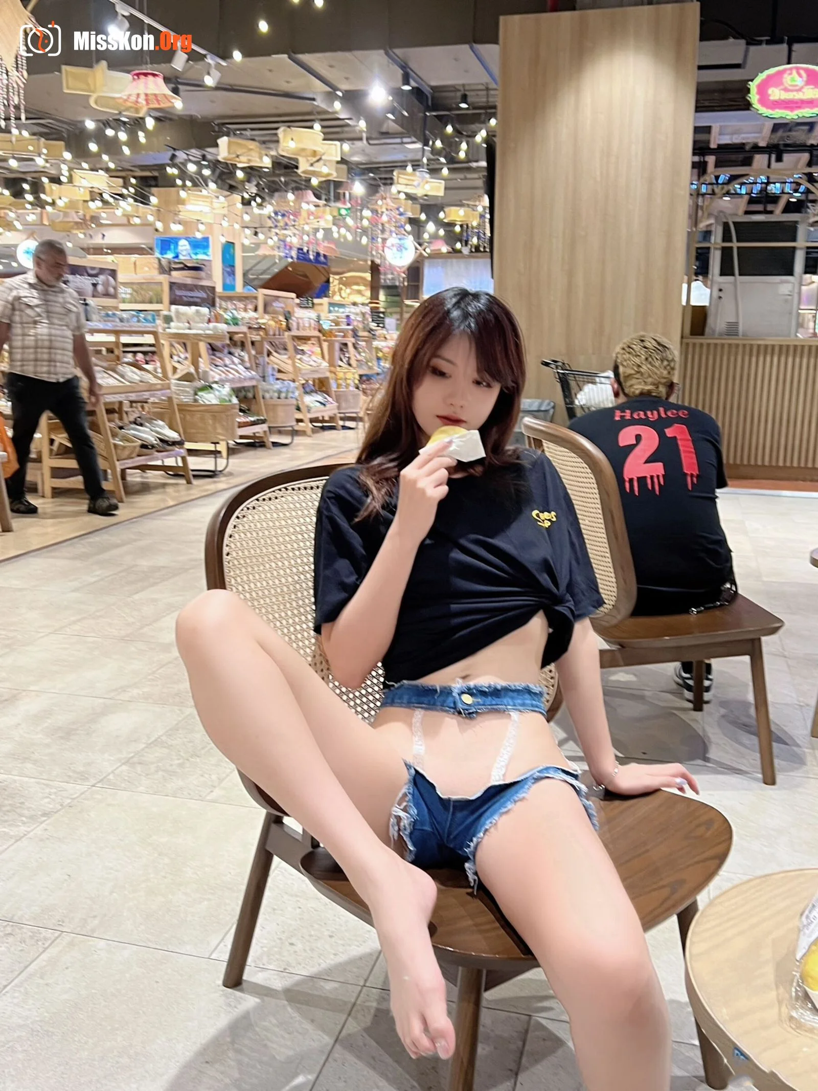 Ah Zhu: Convenience store - Photo 15