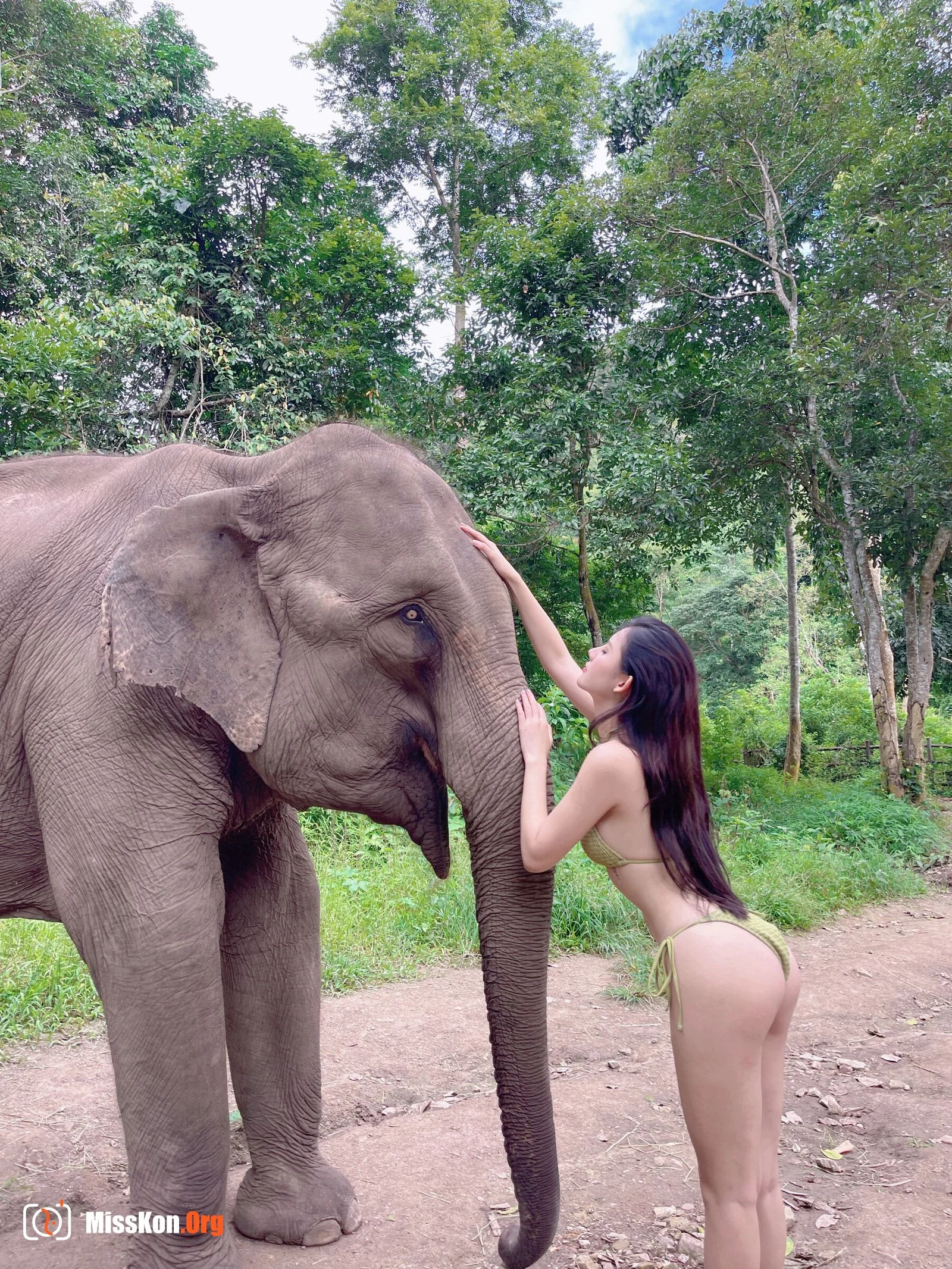 Ah Zhu: Human and Nature - Photo 2
