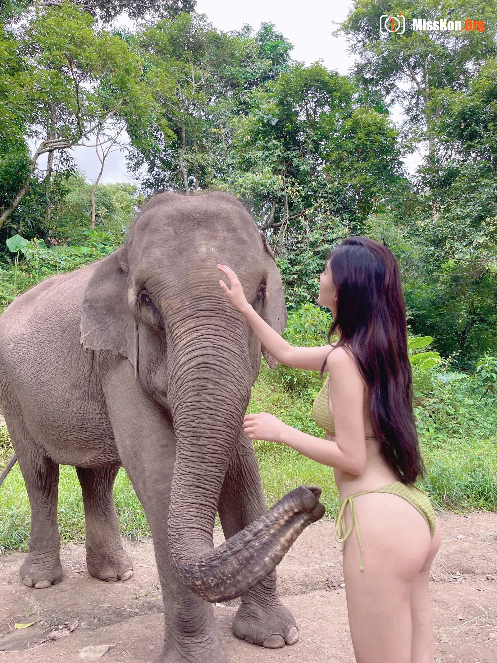 Ah Zhu: Human and Nature - Photo 5