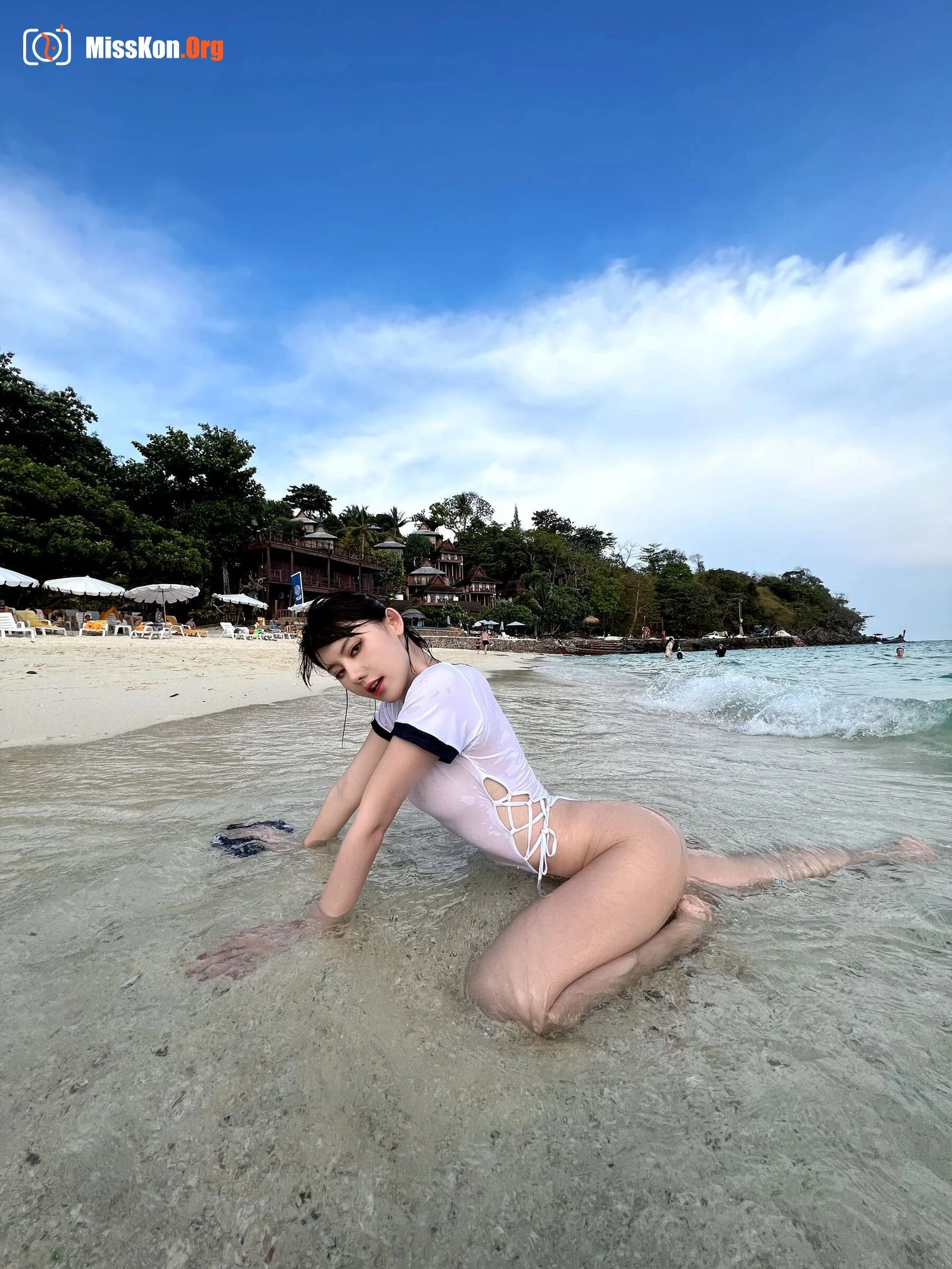 Ah Zhu: Island perspective - Photo 14
