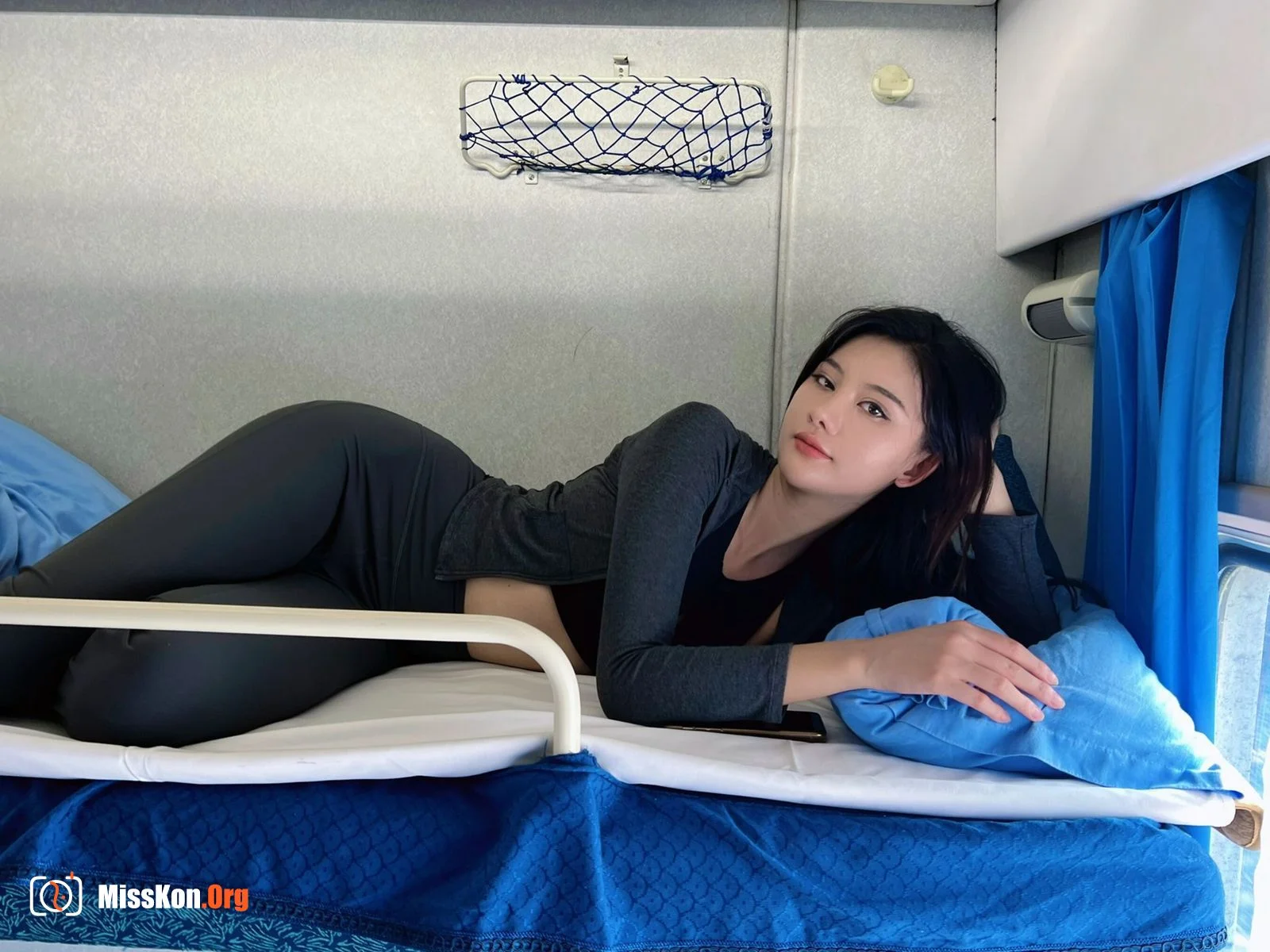 Ah Zhu: Microsphere February 2023 - Photo 5