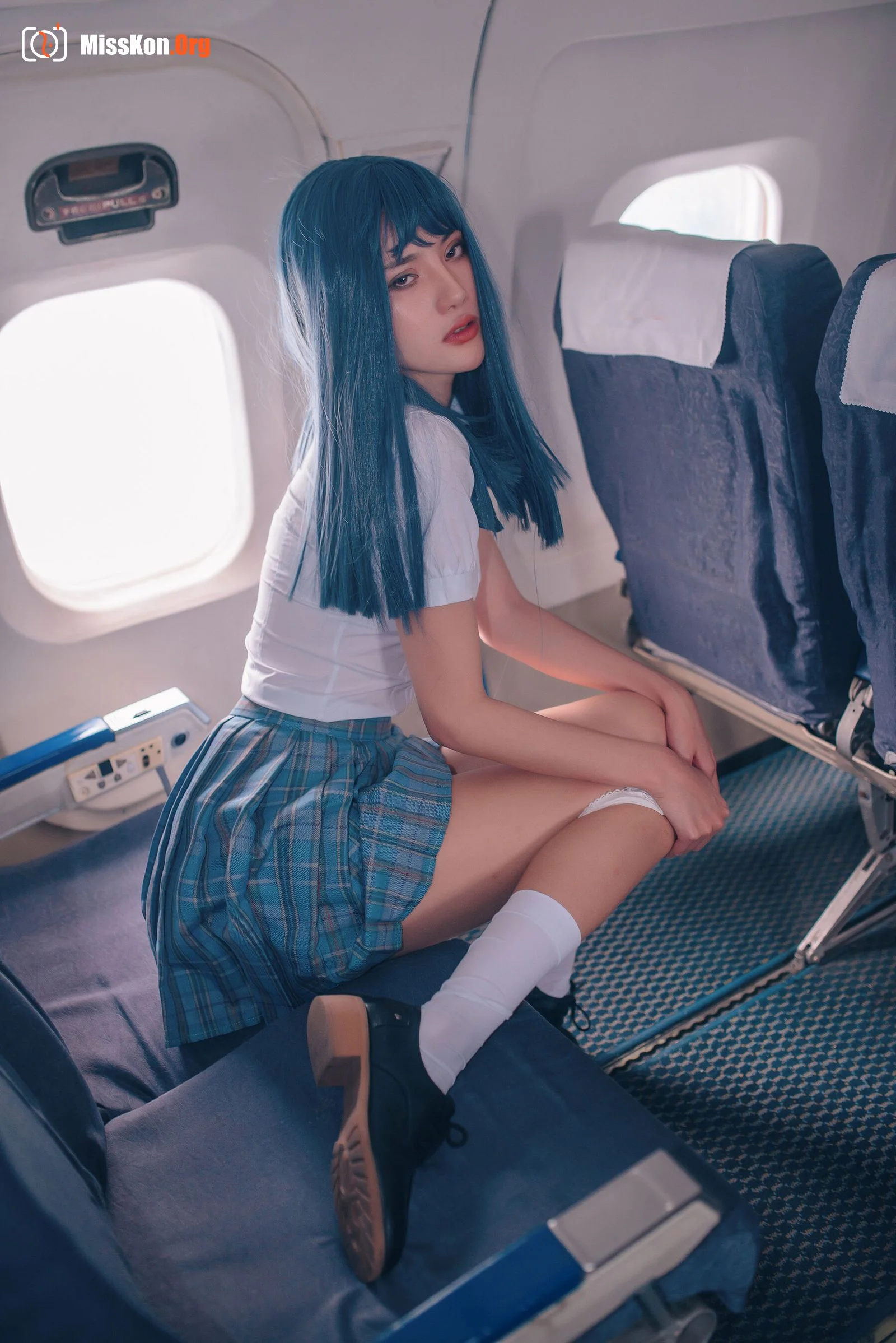 Ah Zhu: Passengers on the plane - Photo 9
