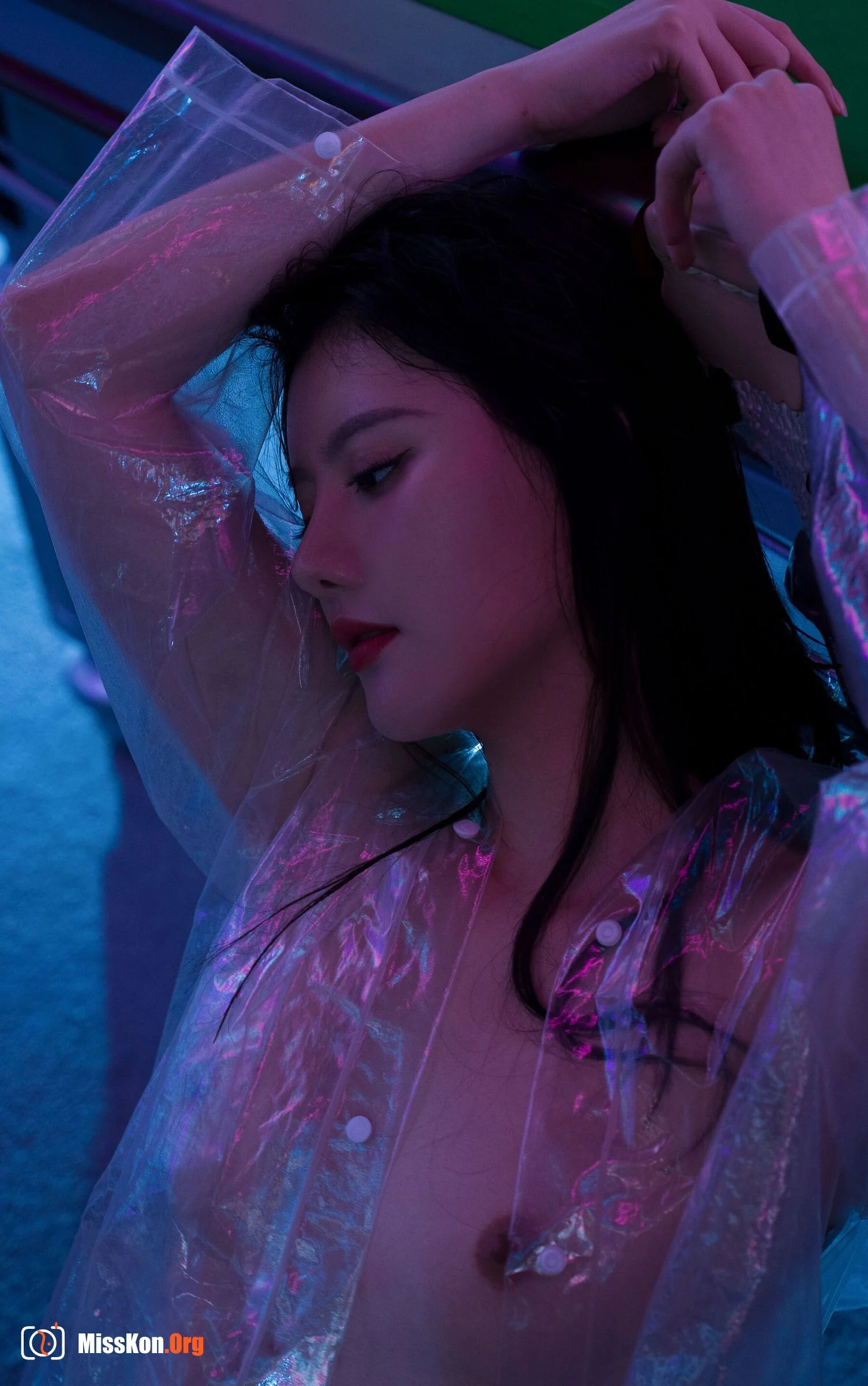 Ah Zhu: Raincoat - Photo 5