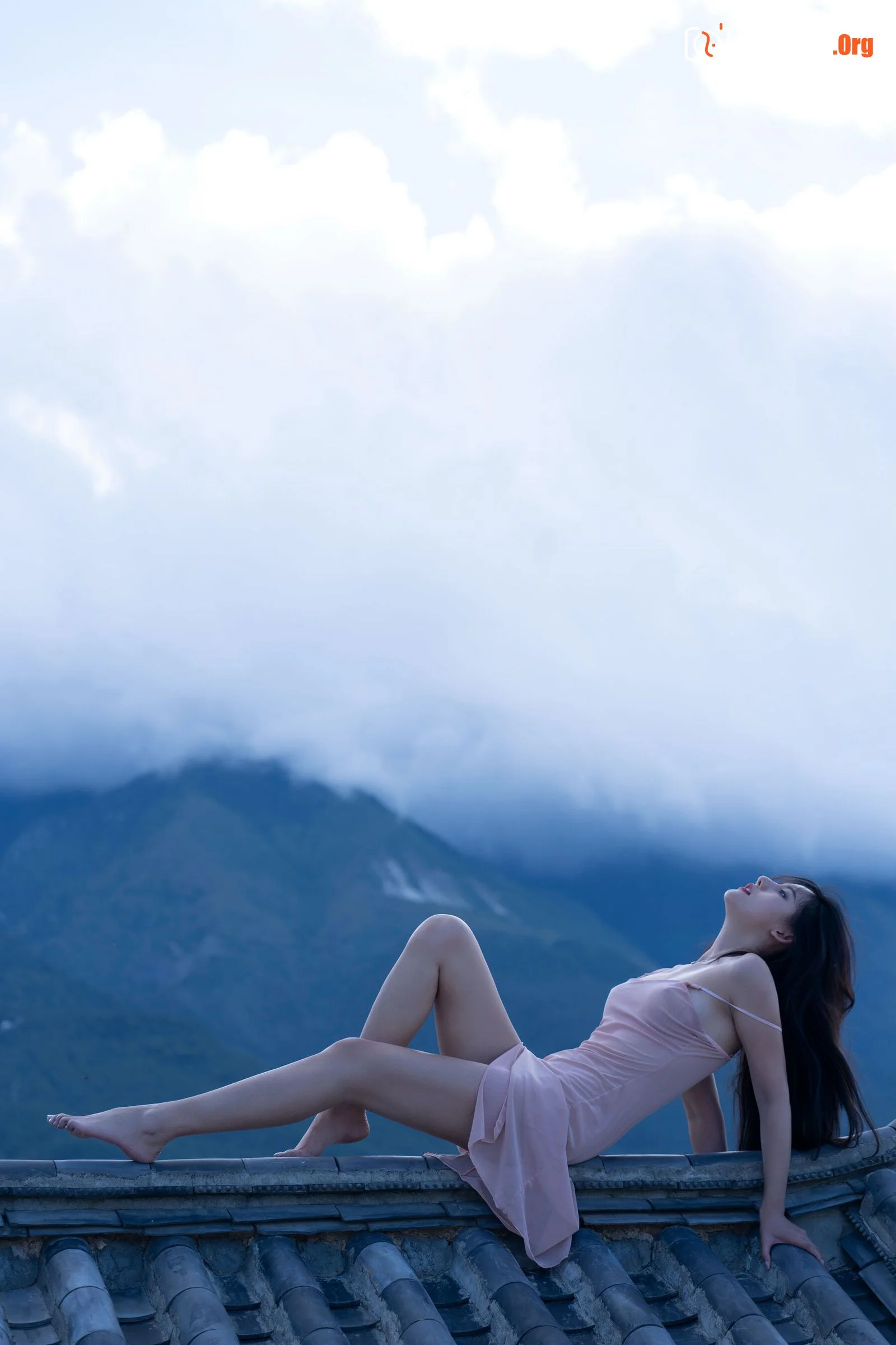 Ah Zhu: Rooftop - Photo 16