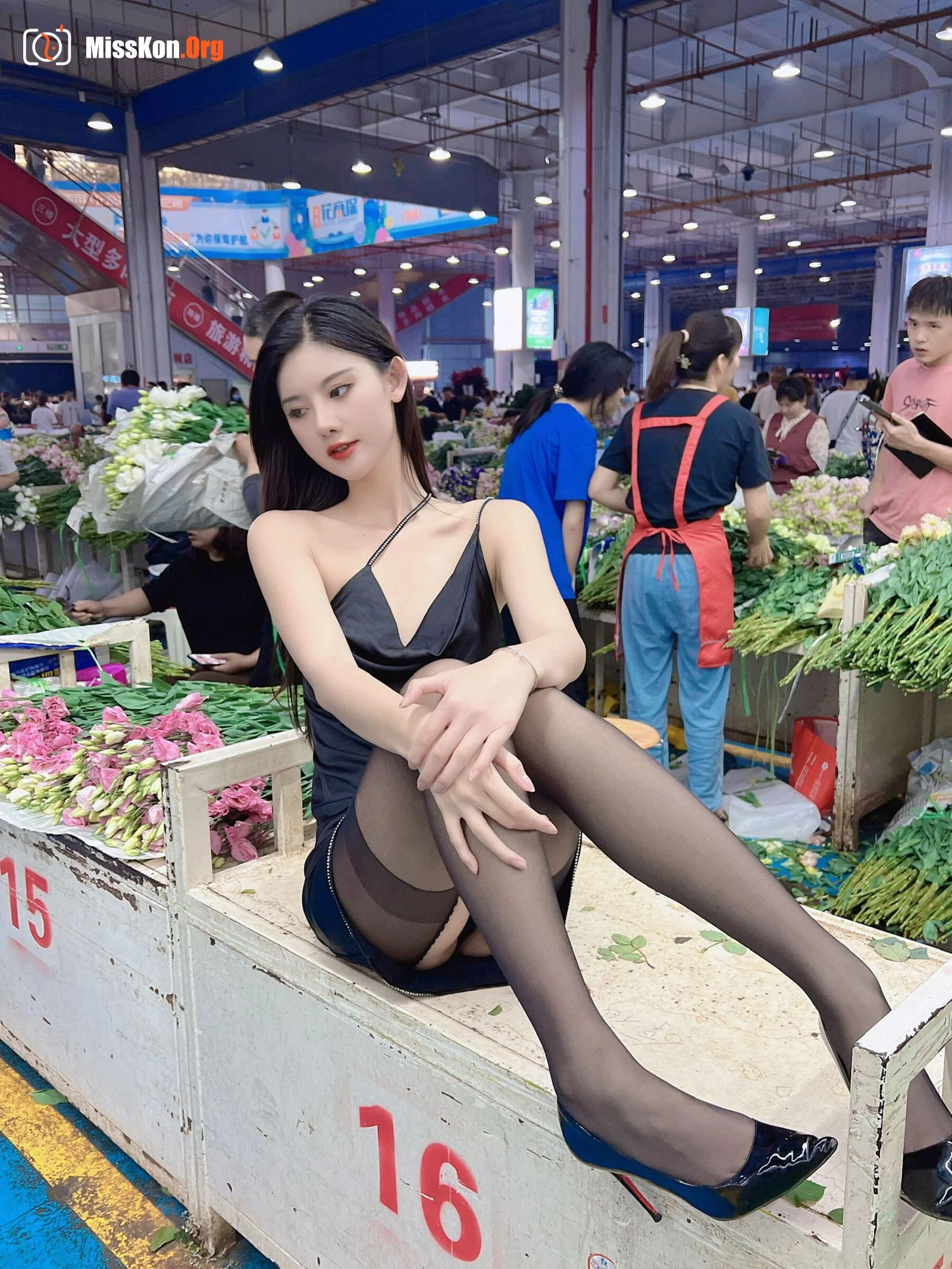 Ah Zhu: Vegetable Market - Photo 4