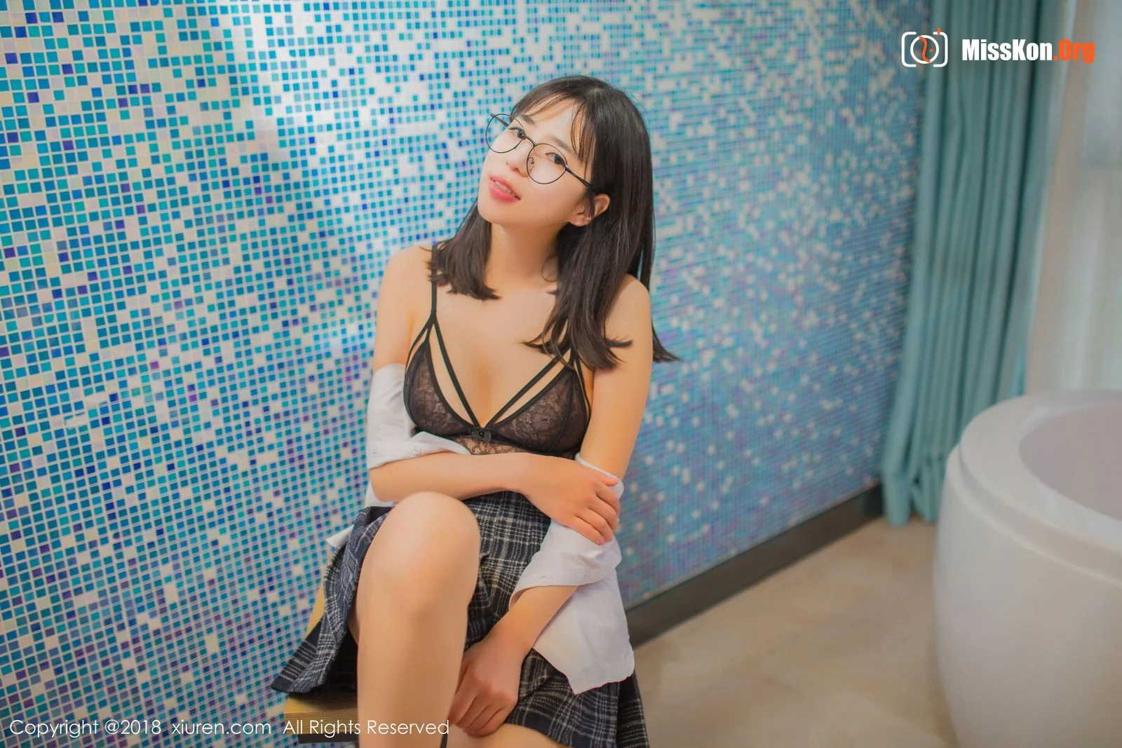 Ai Li Li - Photo 28