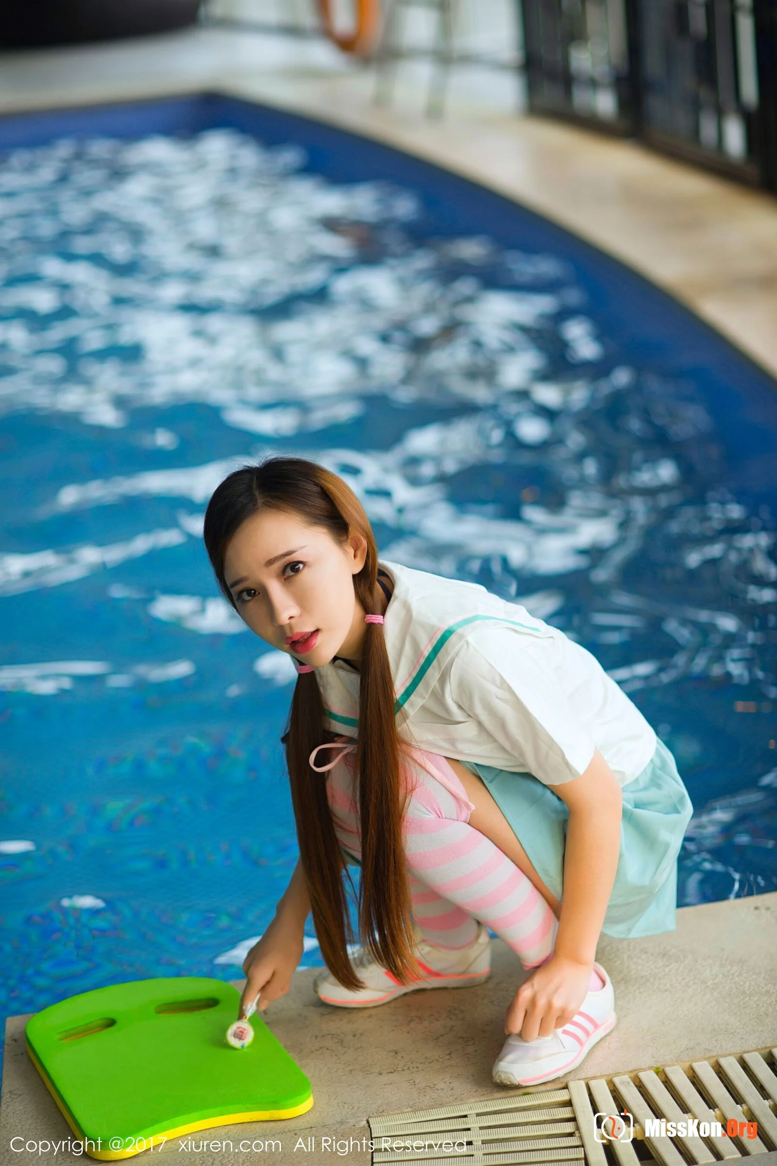 Ai Xiaoqing - Photo 6