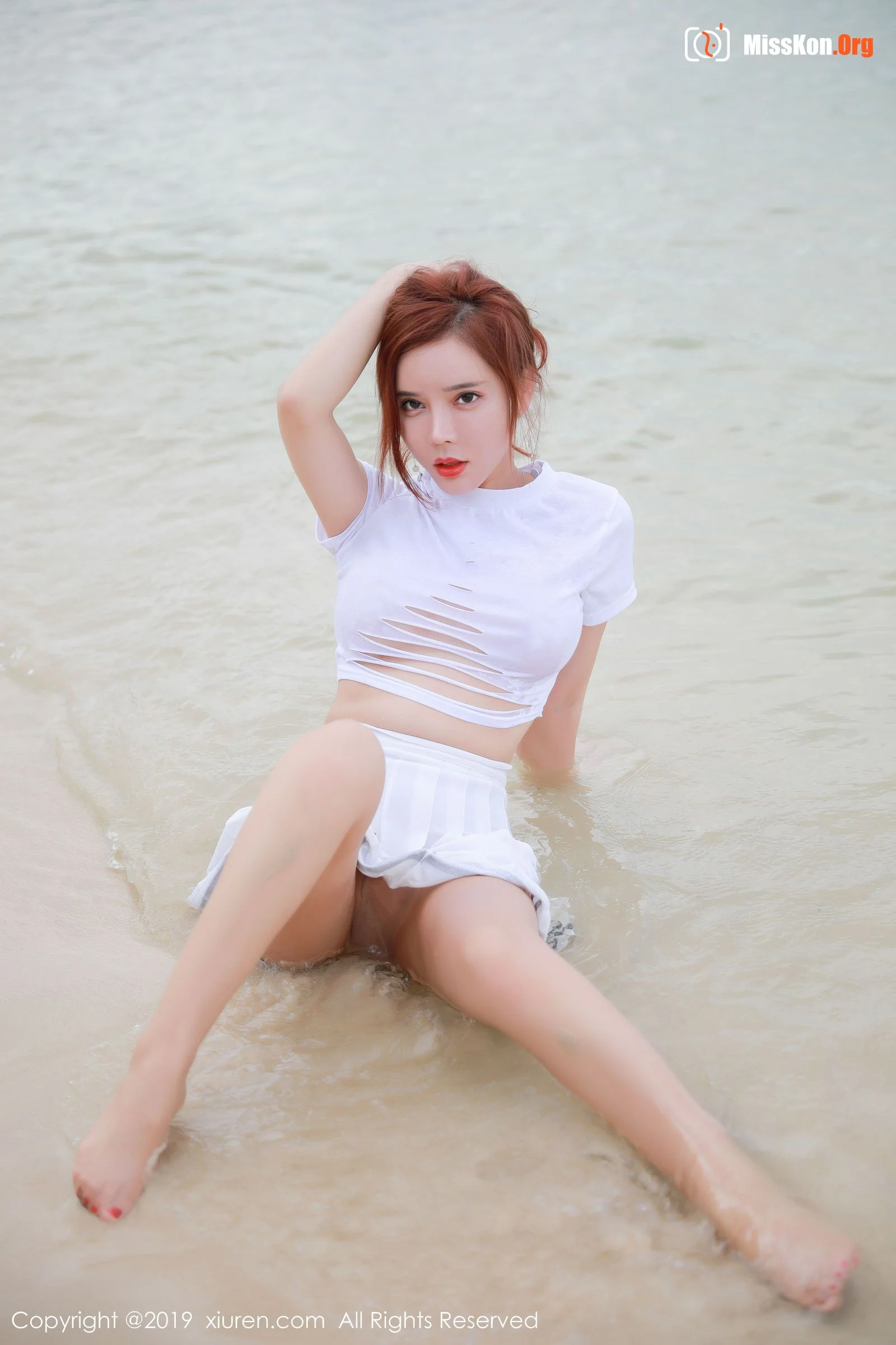 Ai Xiaoqing - Photo 17