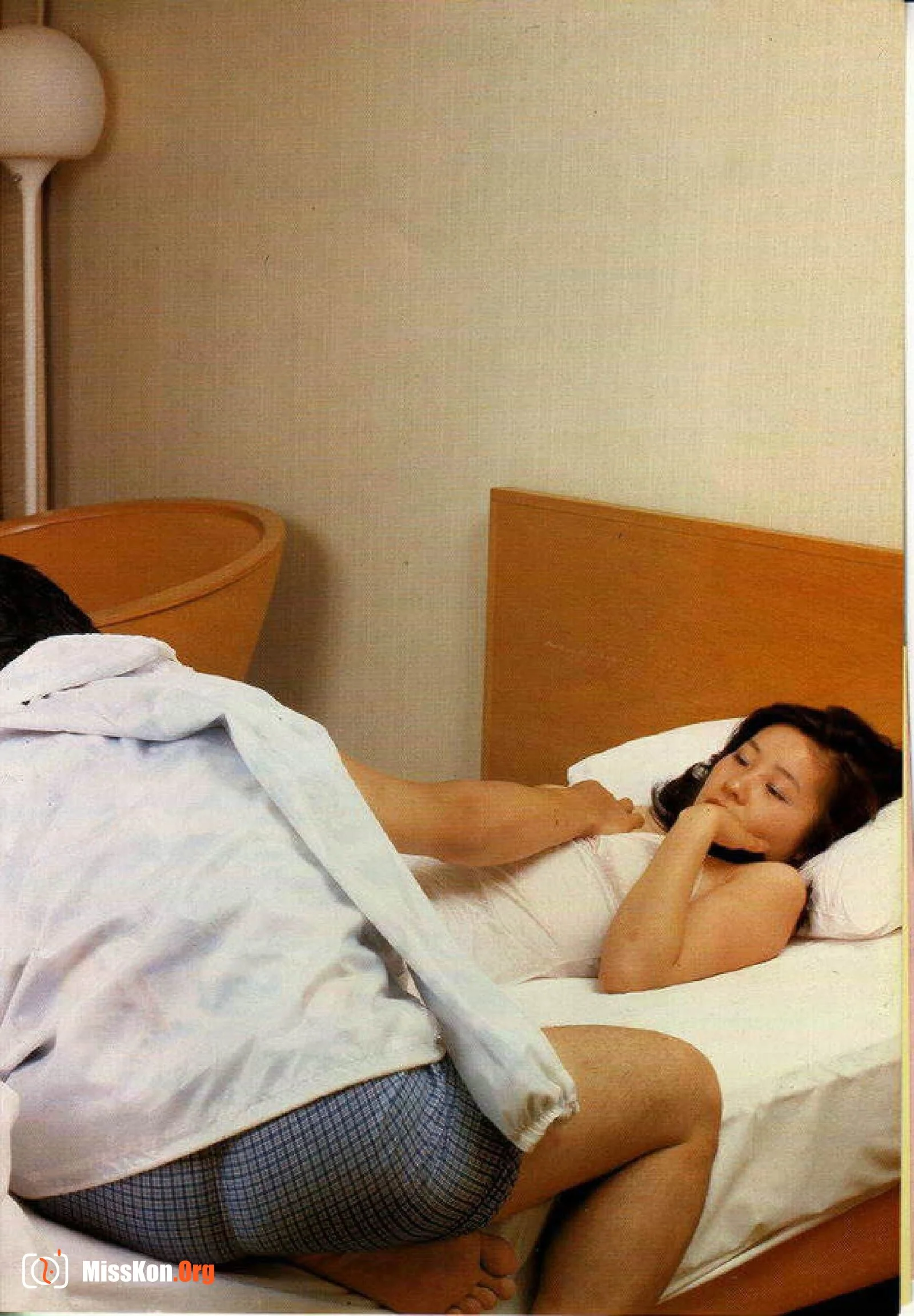 Airborne sexual abuse - Photo 7