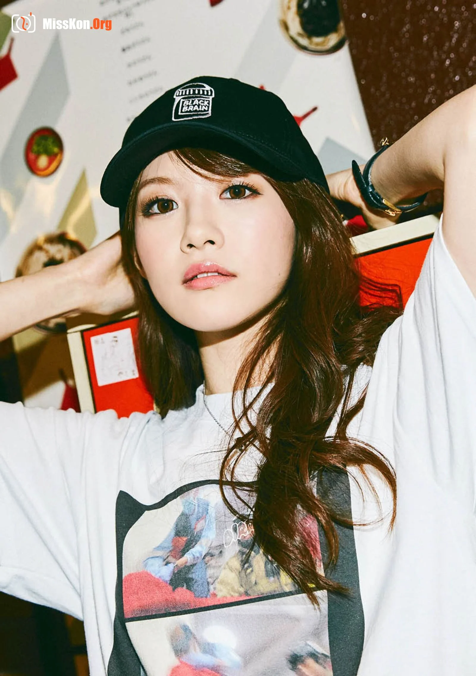 Aizawa Minami: Girl meets street (#NEWLOOK) - Photo 11