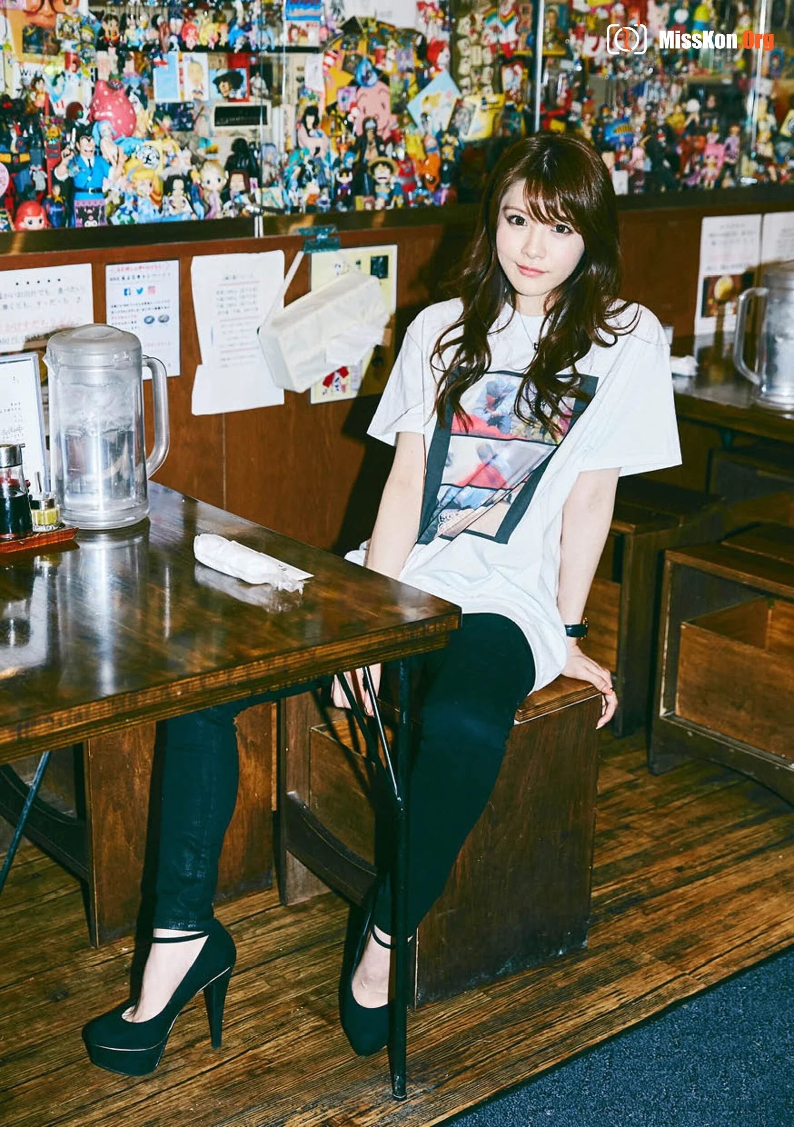 Aizawa Minami: Girl meets street (#NEWLOOK) - Photo 18