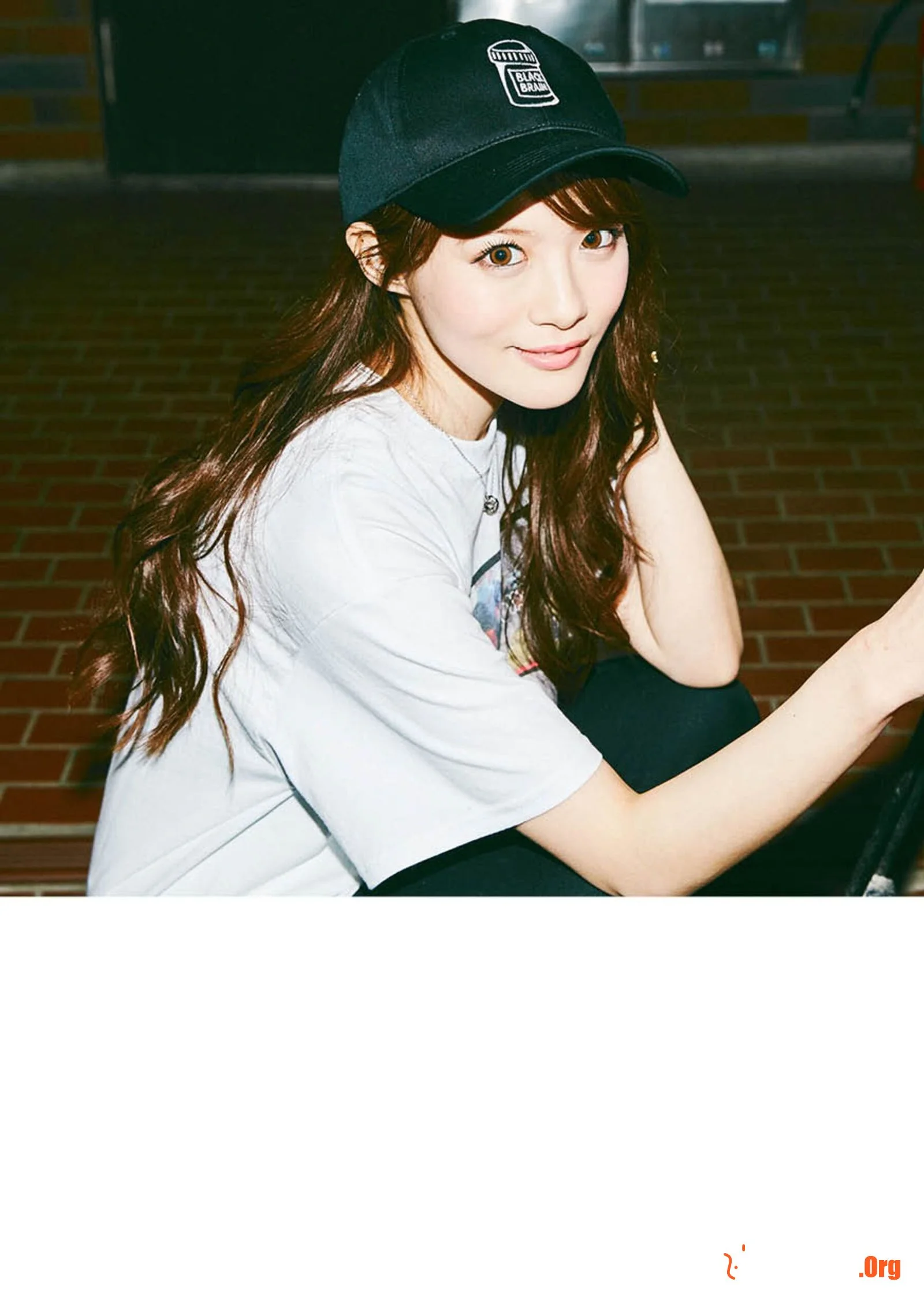 Aizawa Minami: Girl meets street (#NEWLOOK) - Photo 9