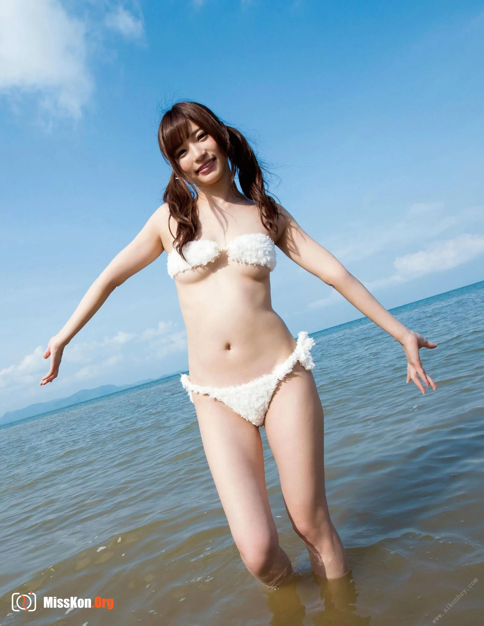 Angel Moe: Angel - Photo 19