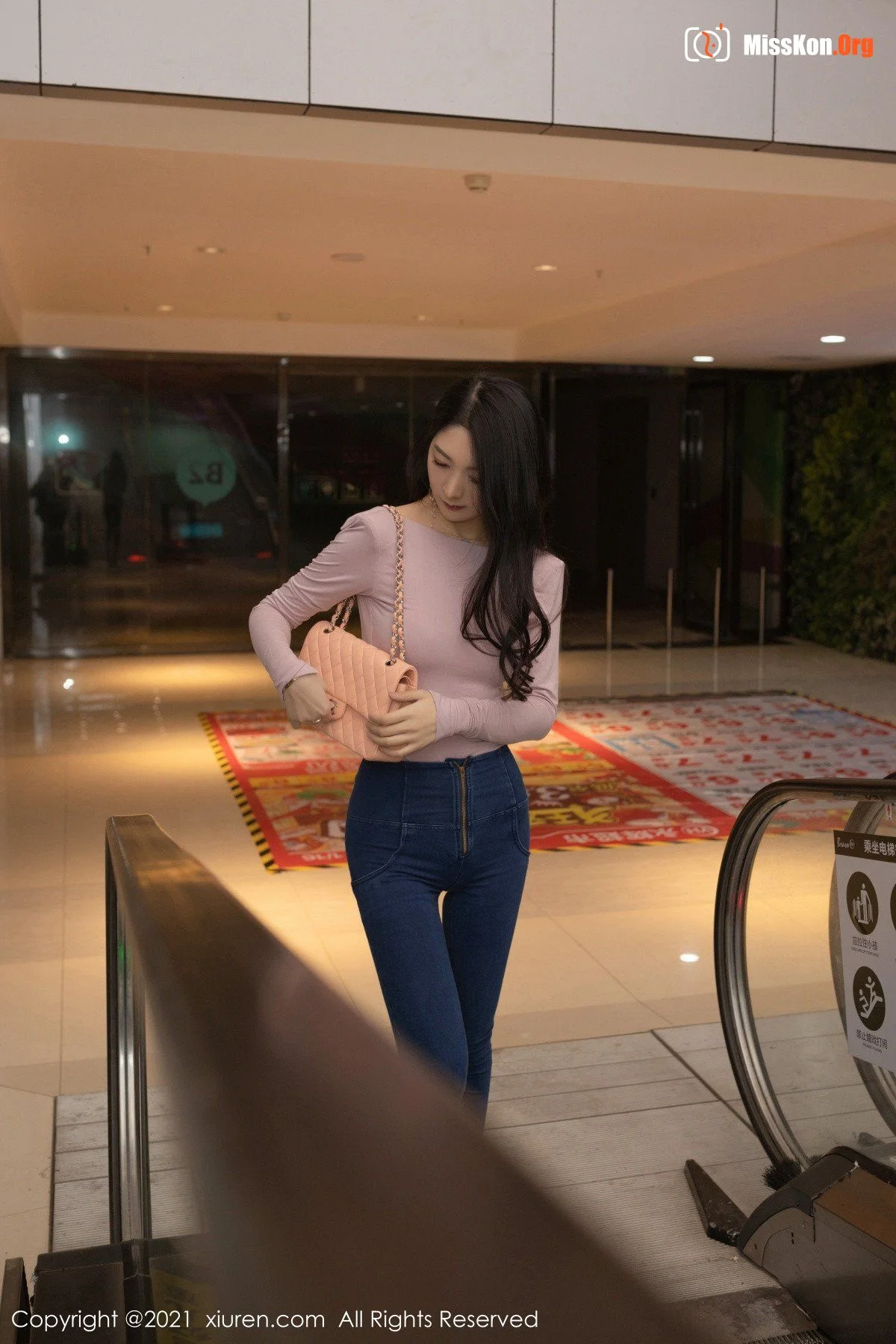 Angela - Photo 22