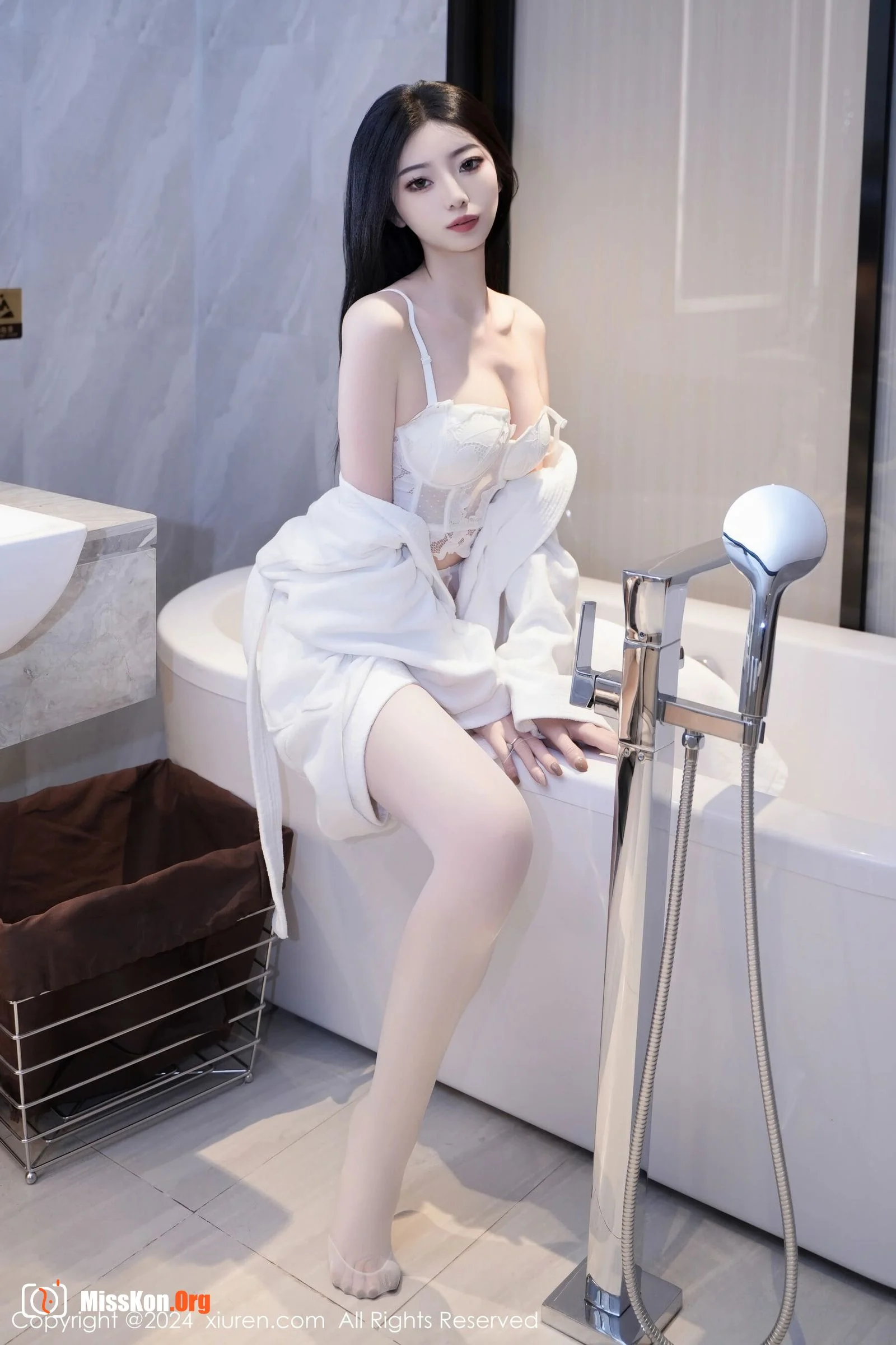 Angie Yee - Photo 26