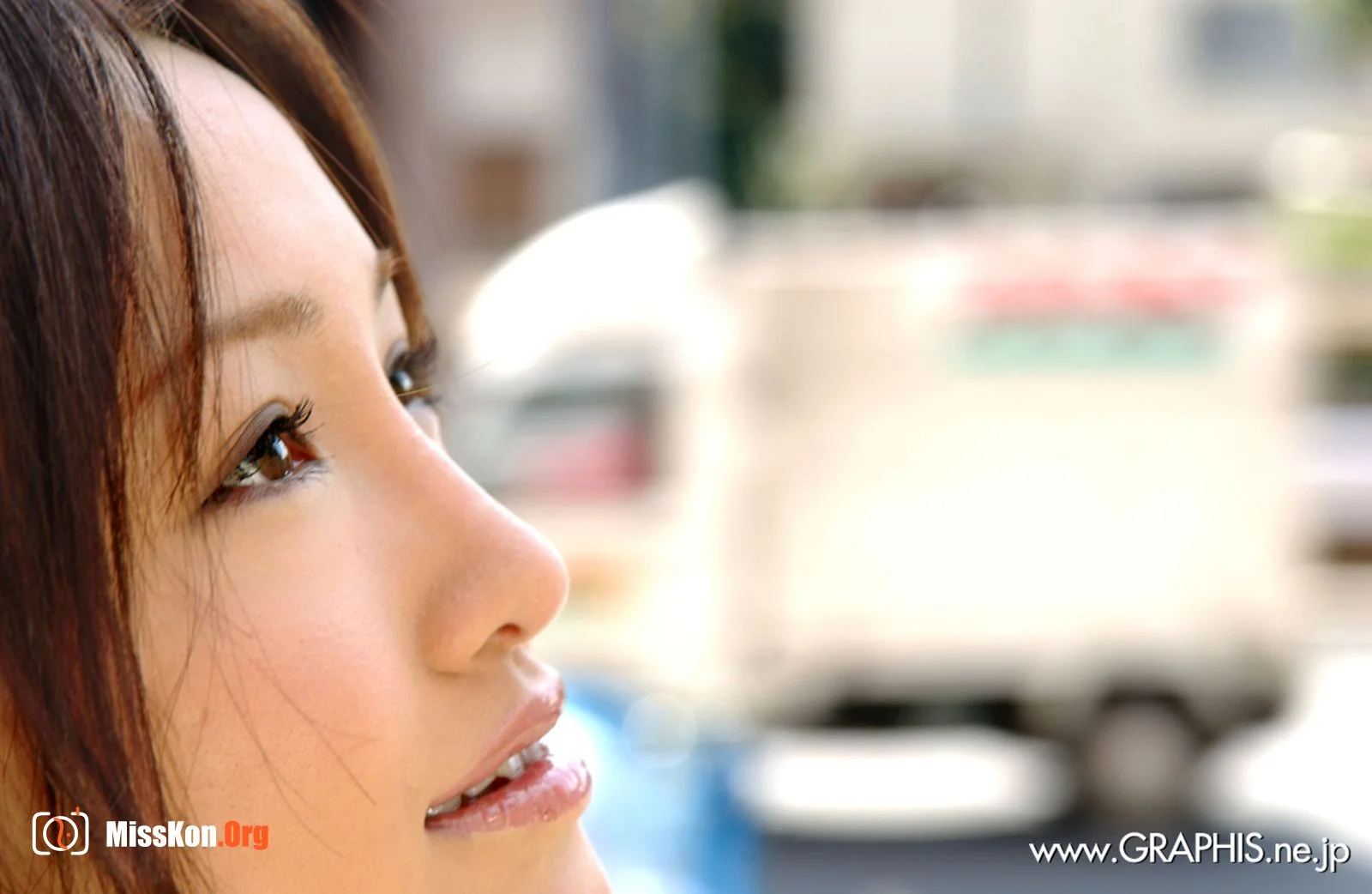 Anna Kamisaki: Feeling shy (2006-01-06) - Photo 10