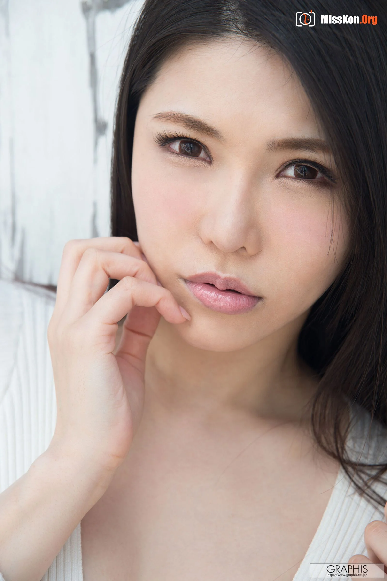 Anri Okita: Console (2016-03-04) - Photo 3