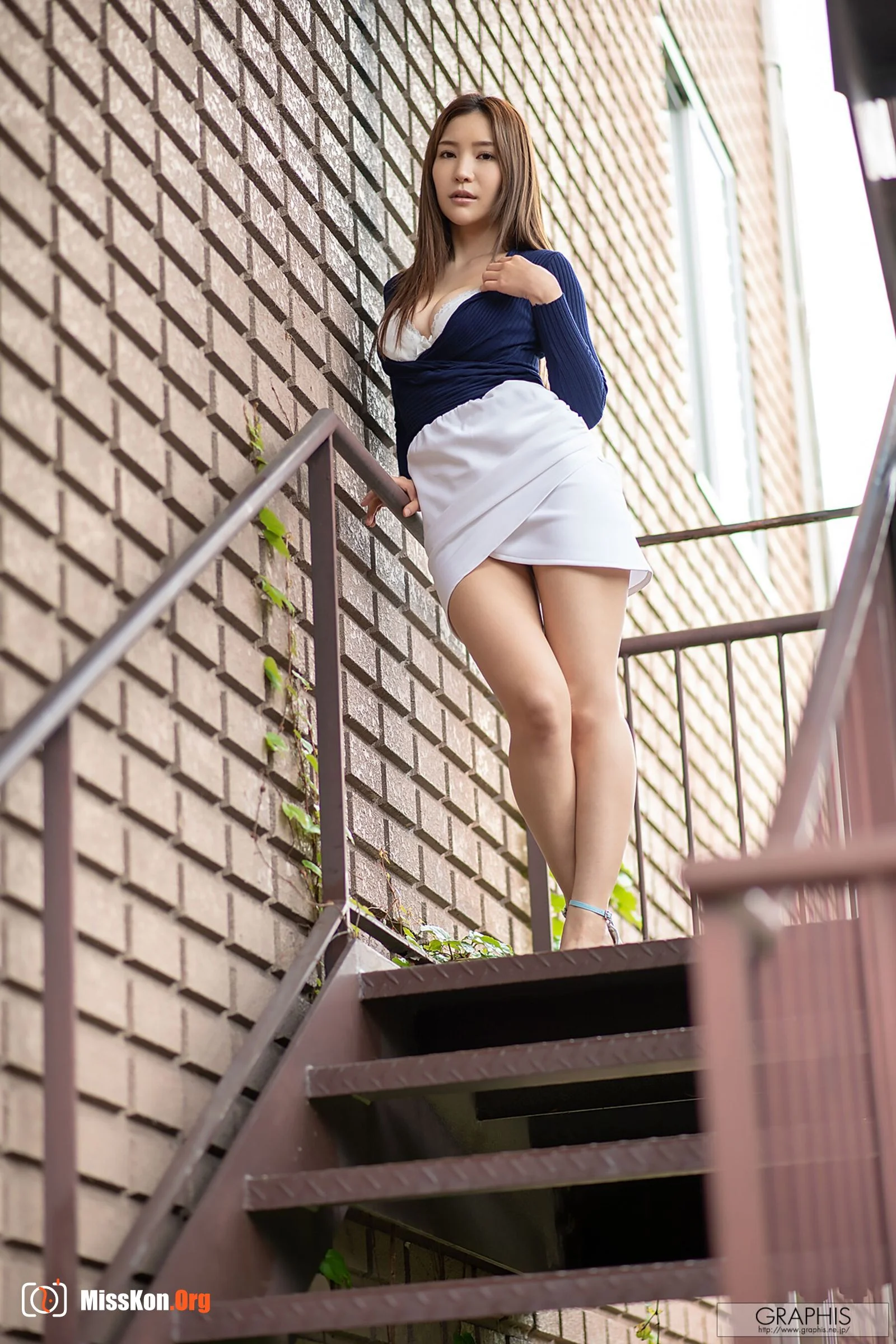 Aoi: Allure - Photo 12