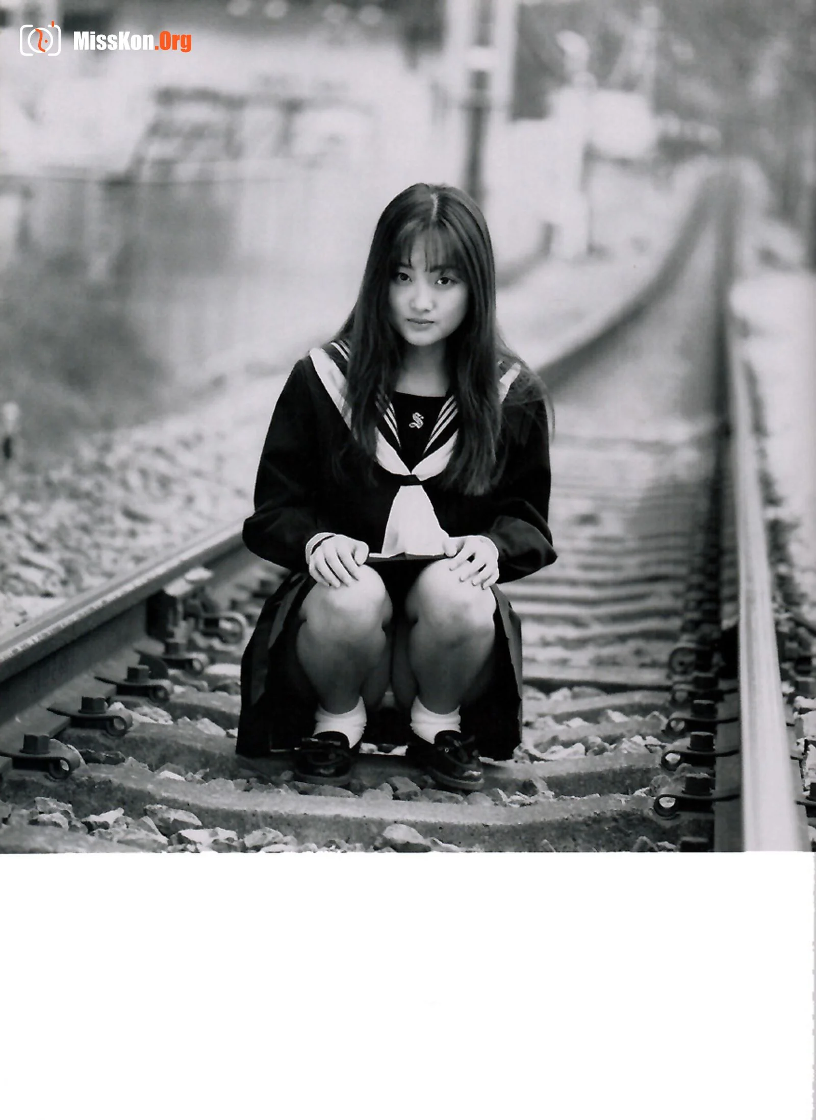 Aonuma Chiasa: HARU.YO.KOI (Yingzhi Publishing) - Photo 2