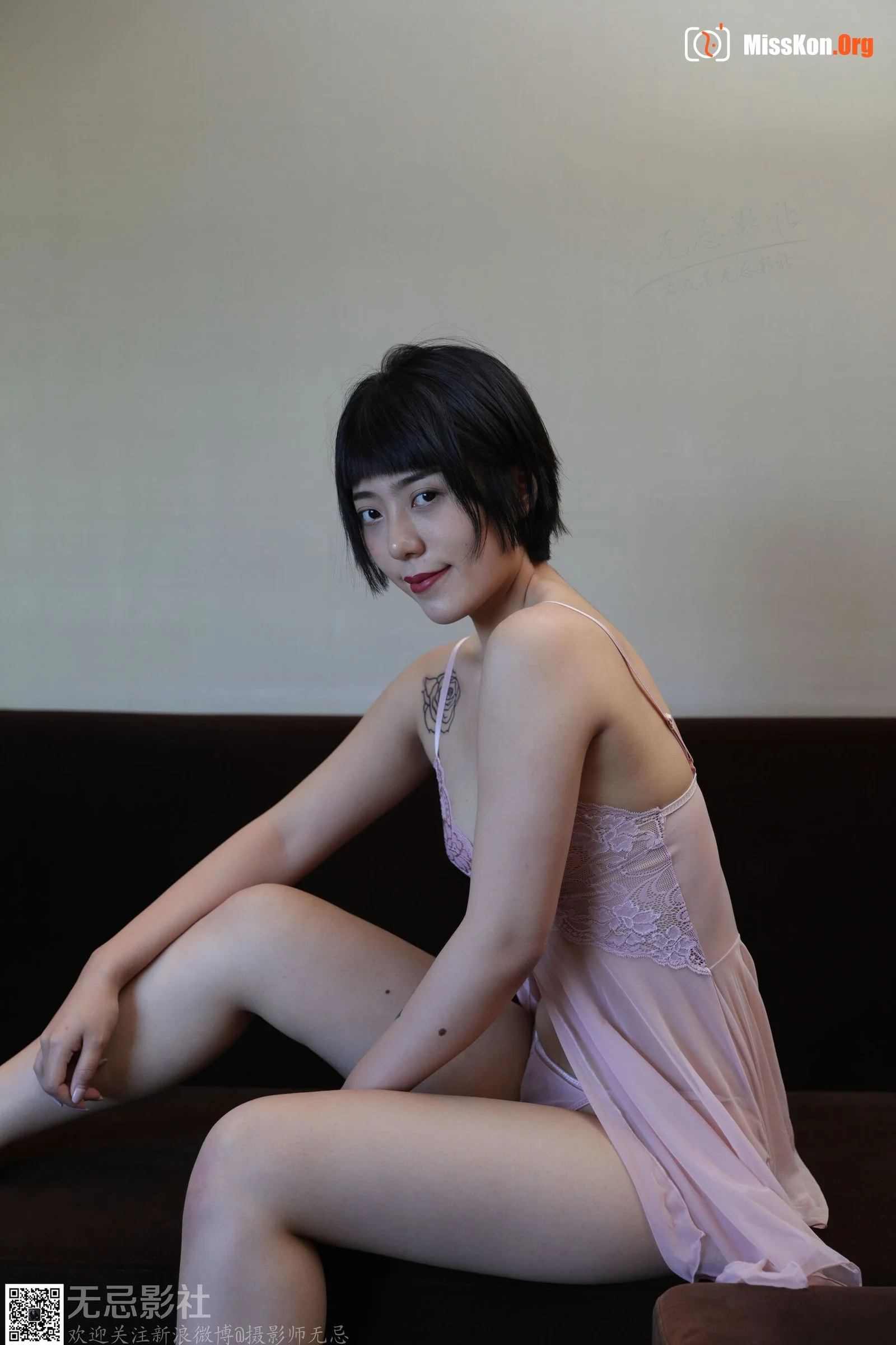 April 2017 Crowdfunding model 6 Lily - Photo 16