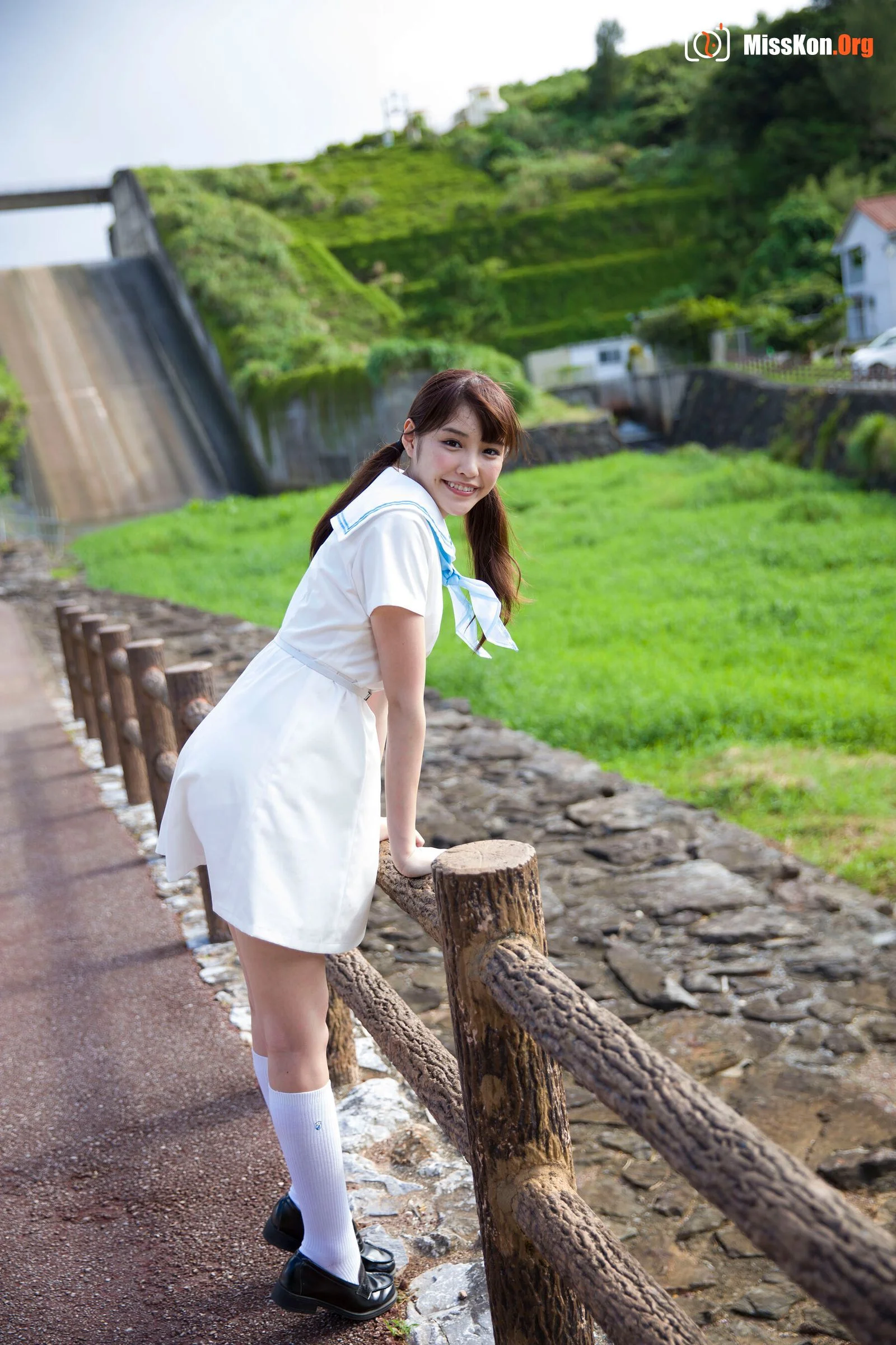 Arina Hashimoto Photo Collection: Only One - Photo 2