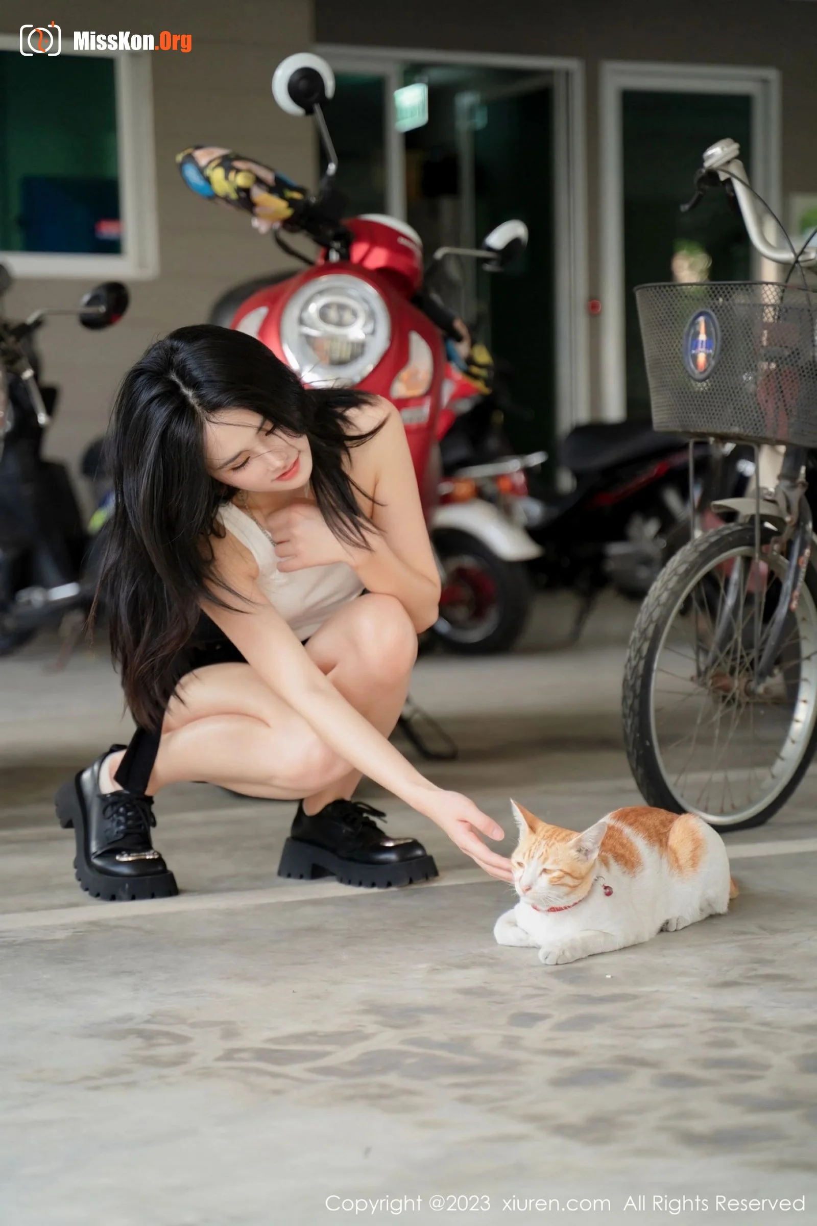 Ashley - Photo 22