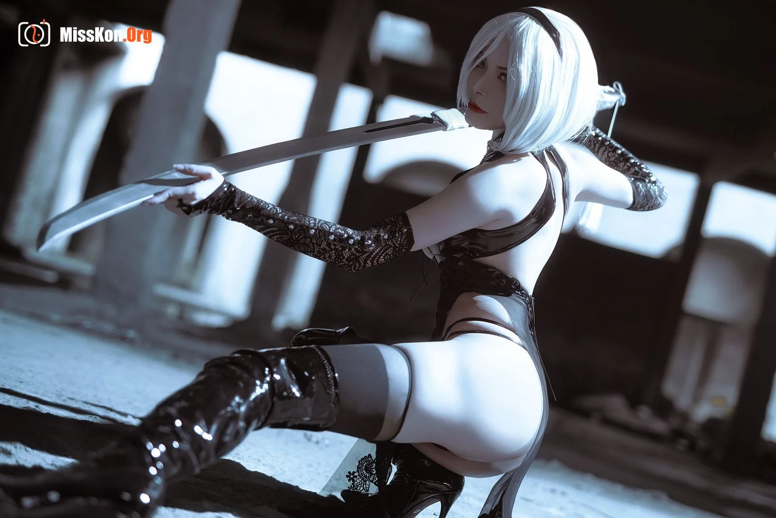 Autumn and Corgi: 2B - Photo 5