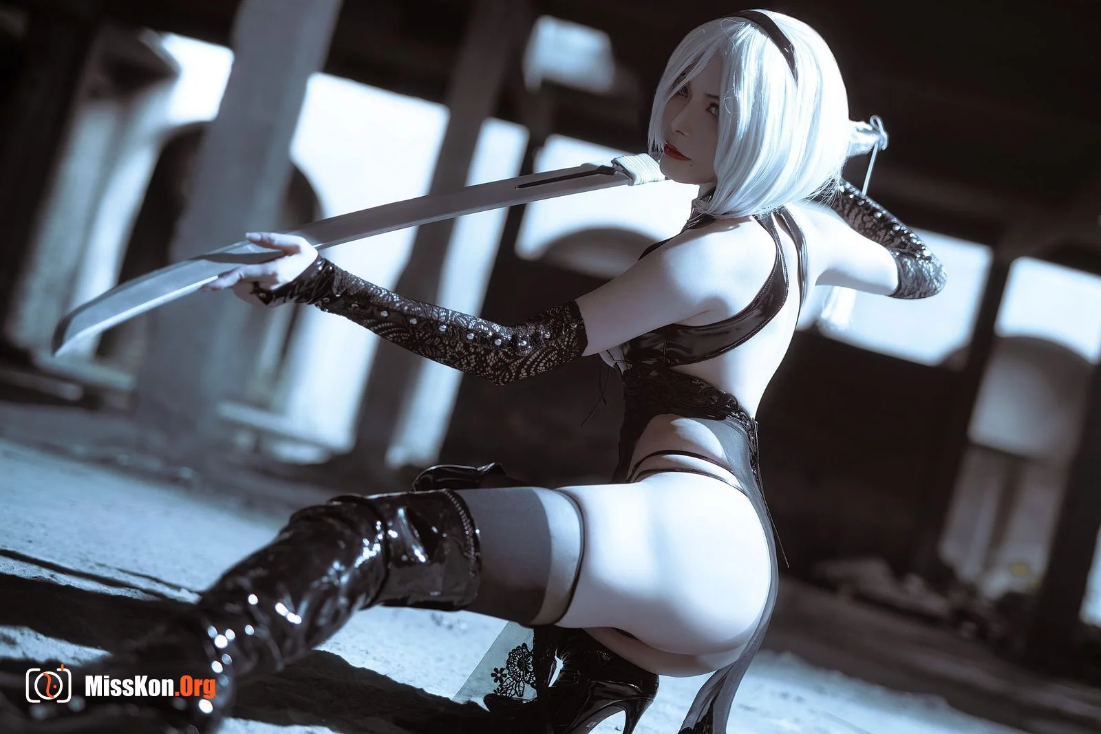 Autumn and Corgi: 2B - Photo 5
