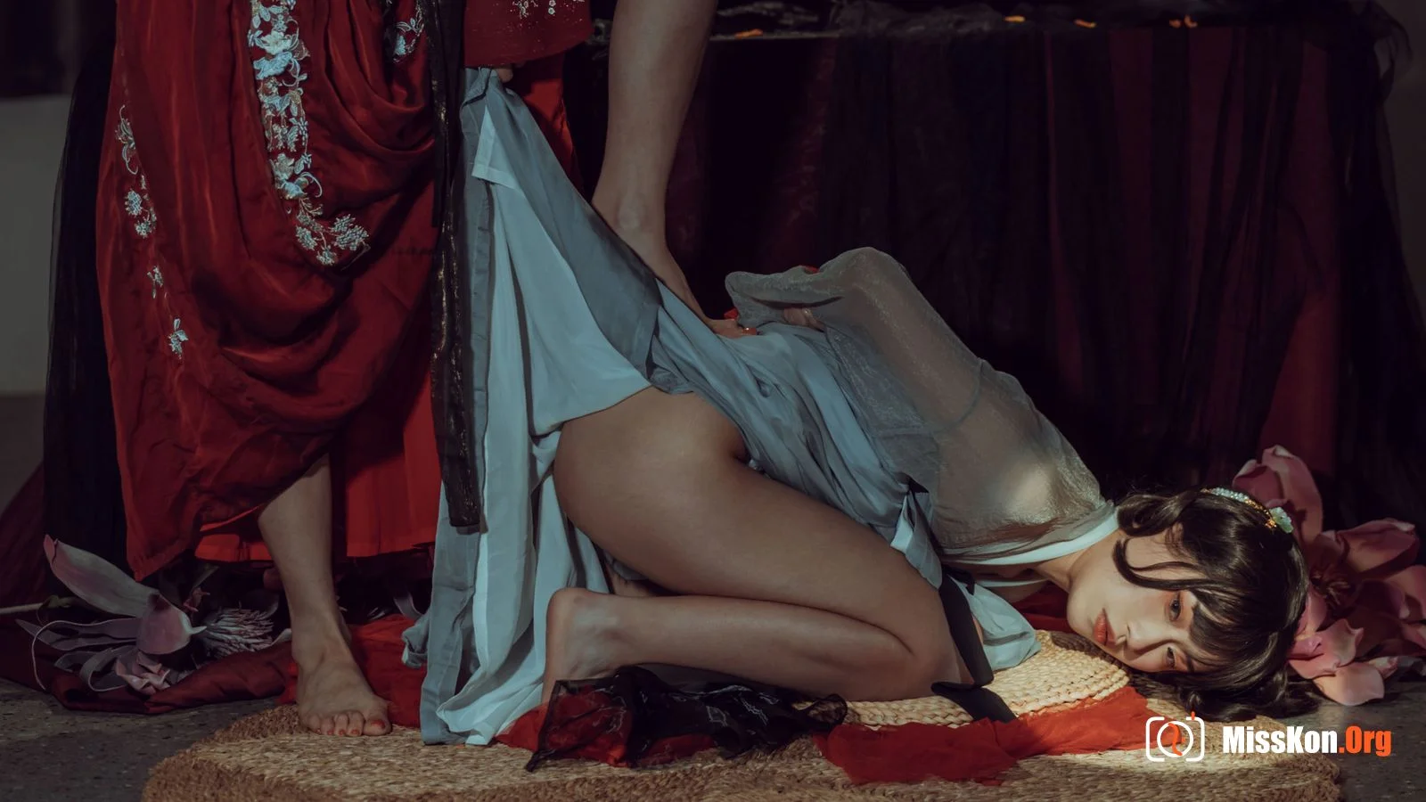 Autumn and Corgi: Dim Red Tent - Photo 6