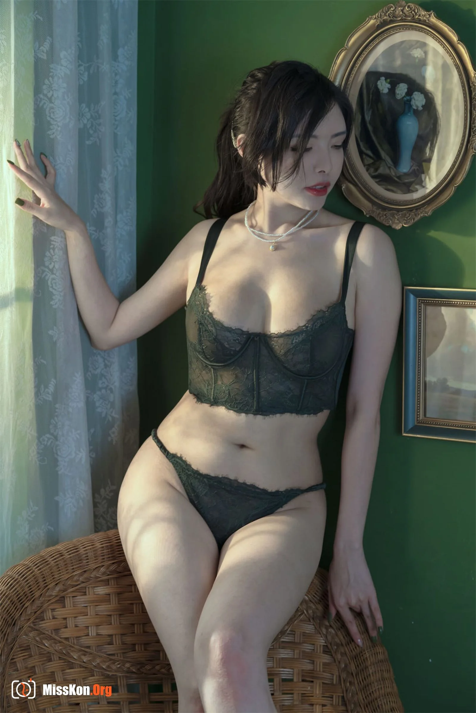 秋和柯基《绿墙》 - 照片 8