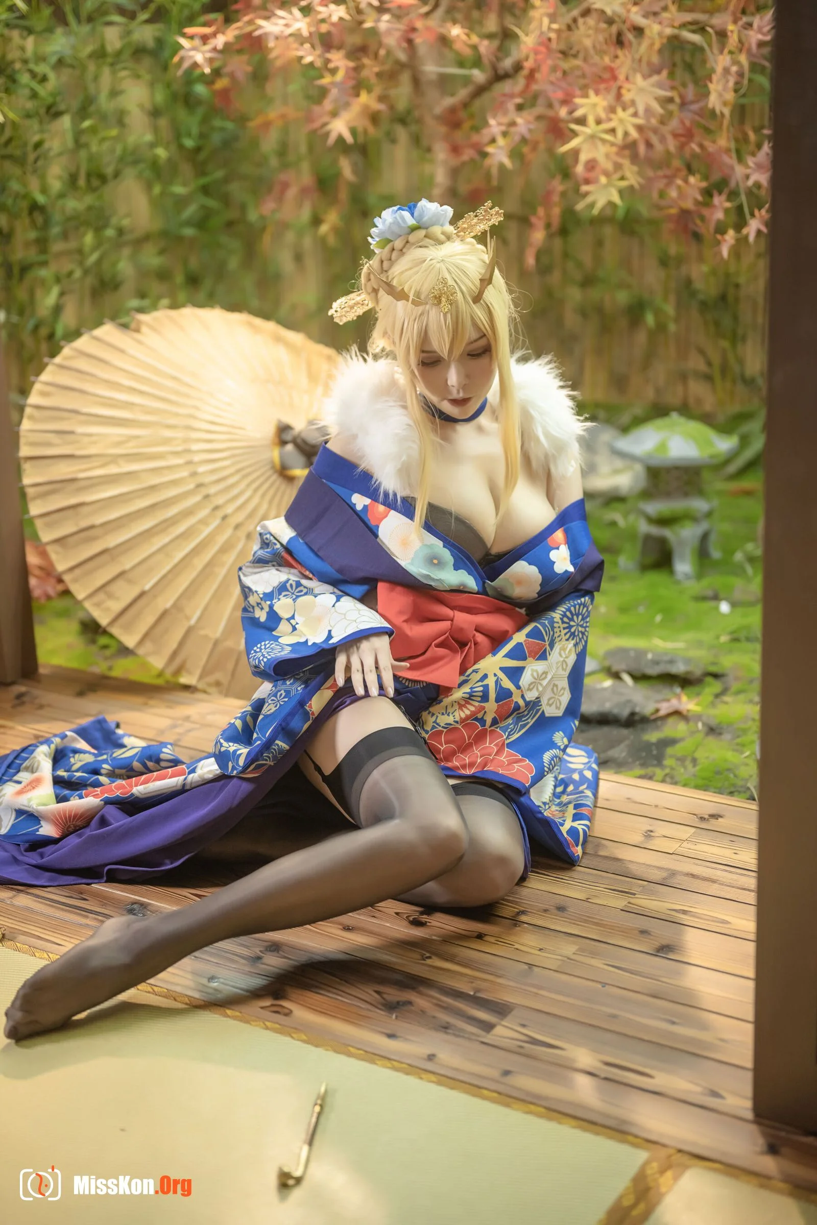 Autumn and Corgi: White Spear · Doujin Kimono - Photo 10
