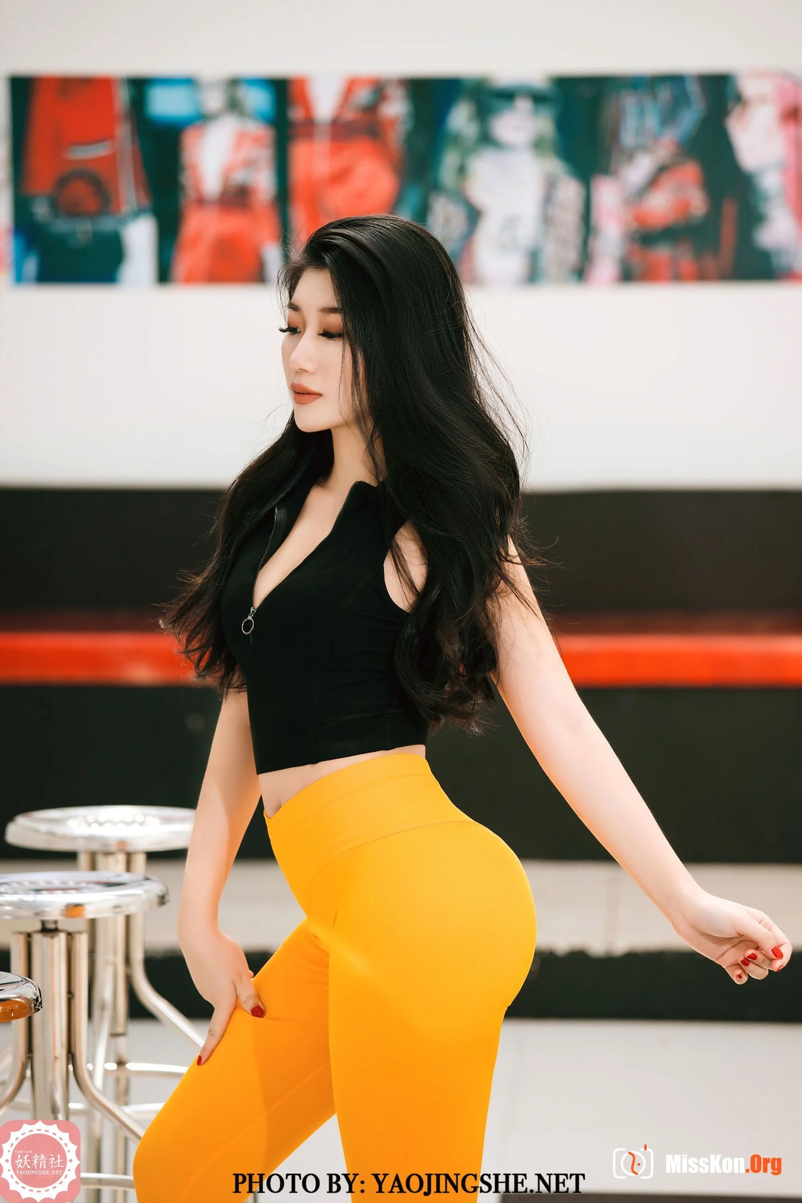 Autumn rhyme: Fitness peach (V2012) - Photo 5