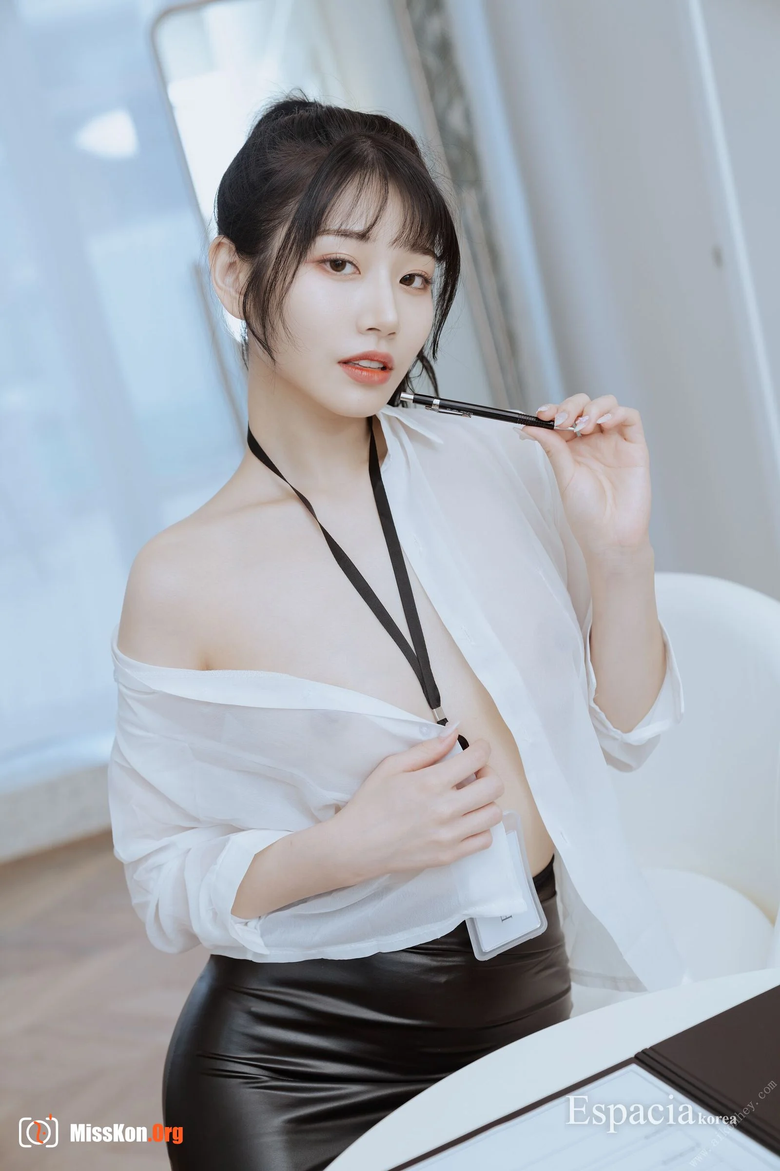 Ayaka Kawakita (EXC-095) - Photo 3