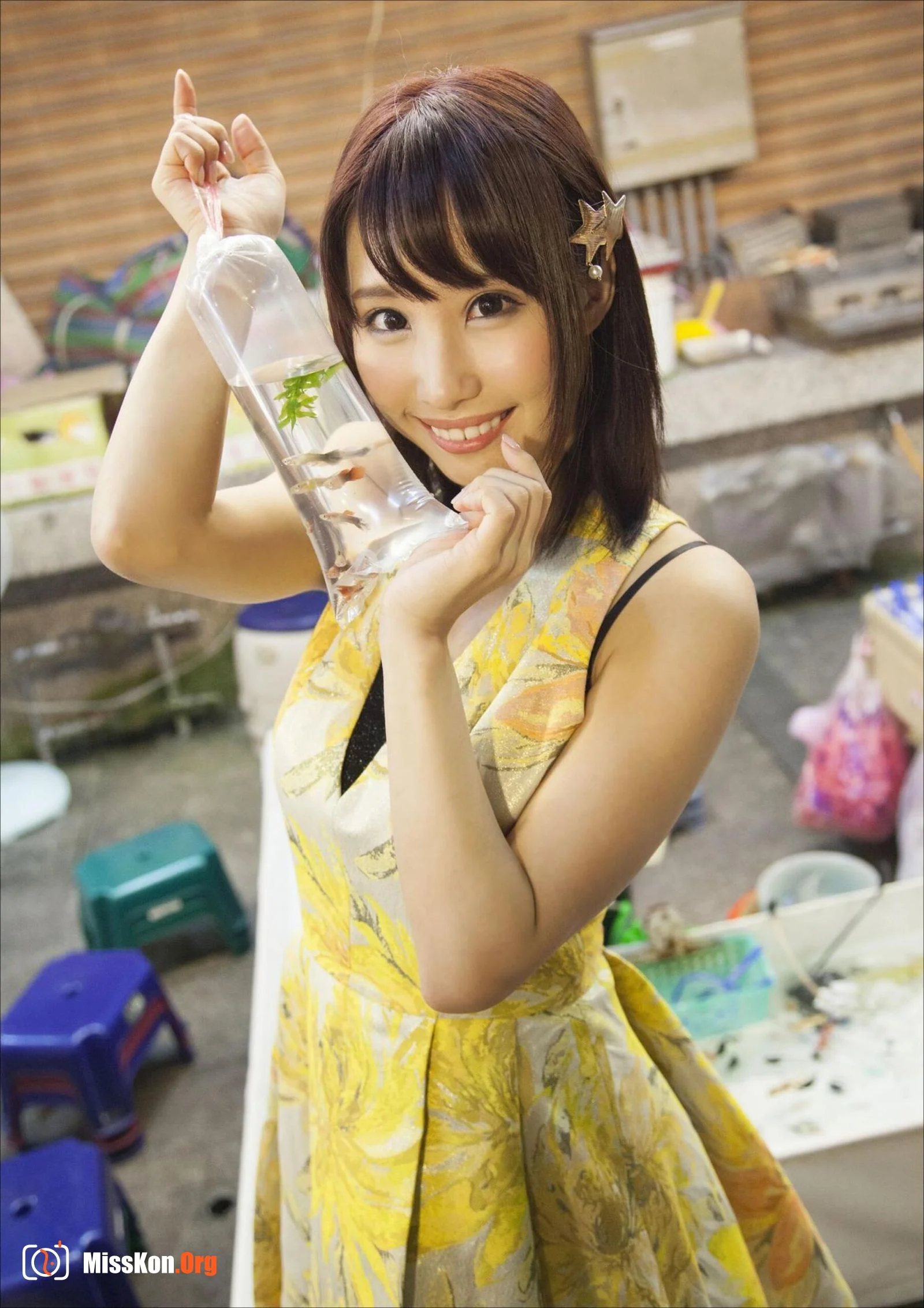 Ayami Junka: Color. Red - Photo 19