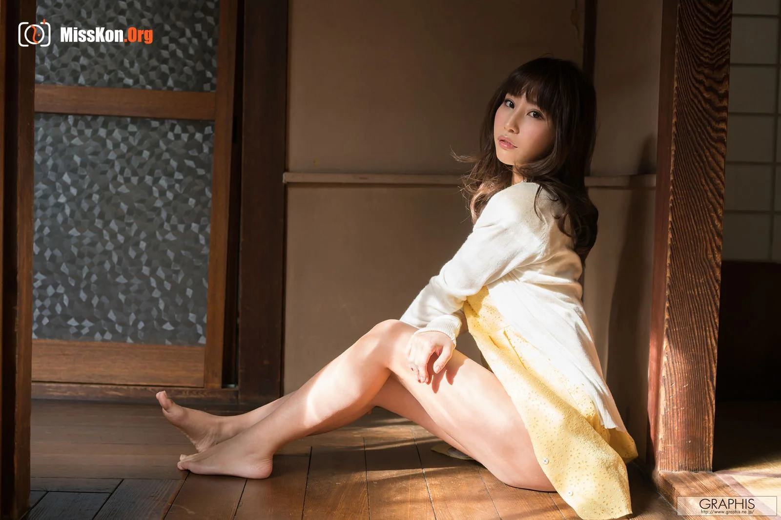 Ayami Junka: Sunbeams leaves - Photo 5