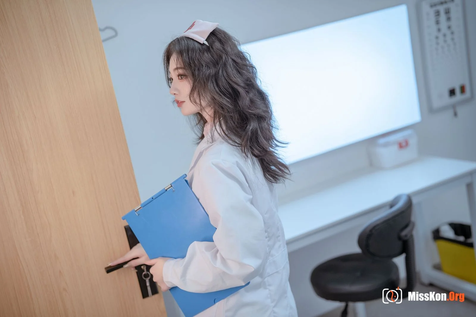Azhai: Clinic - Photo 4
