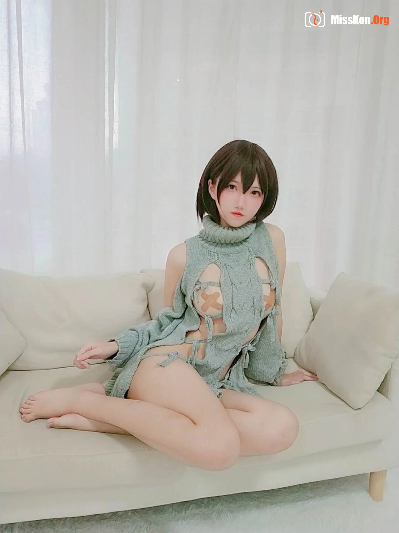 Backless sweater - Photo 17