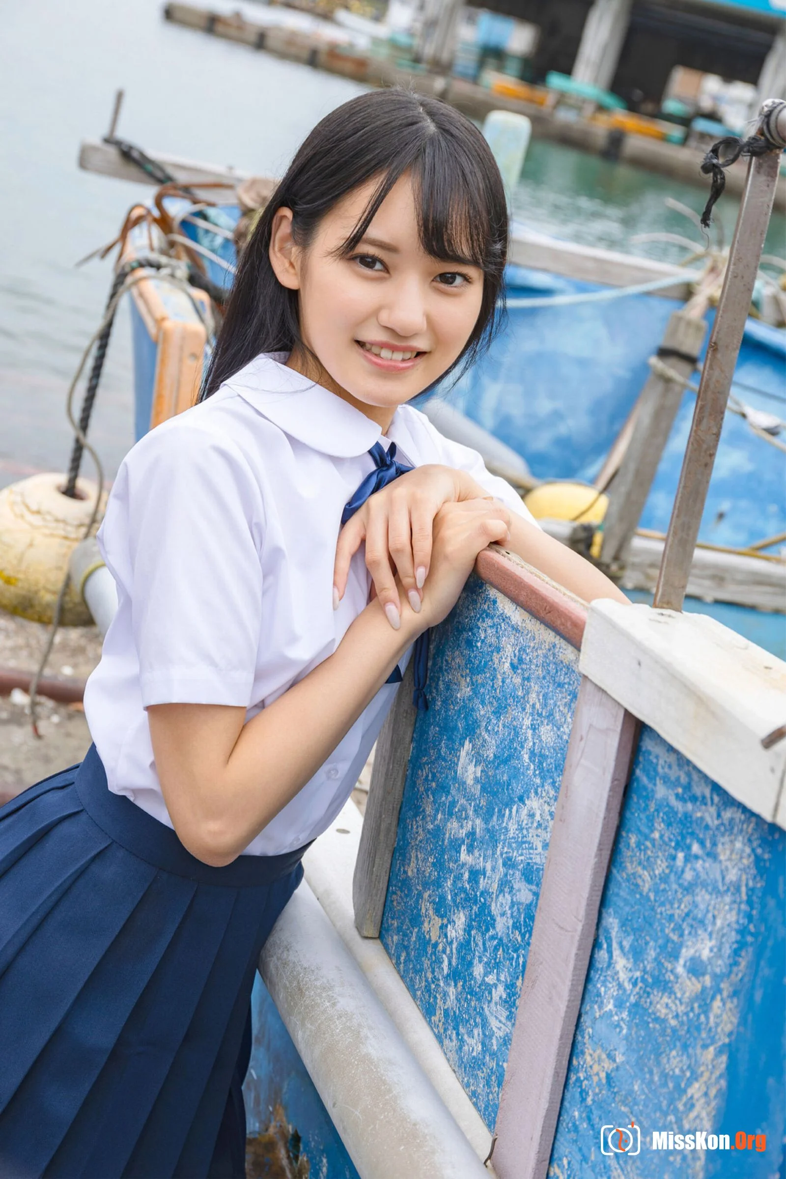 Baguahai: Classmates (Gravure photo book) - Photo 3