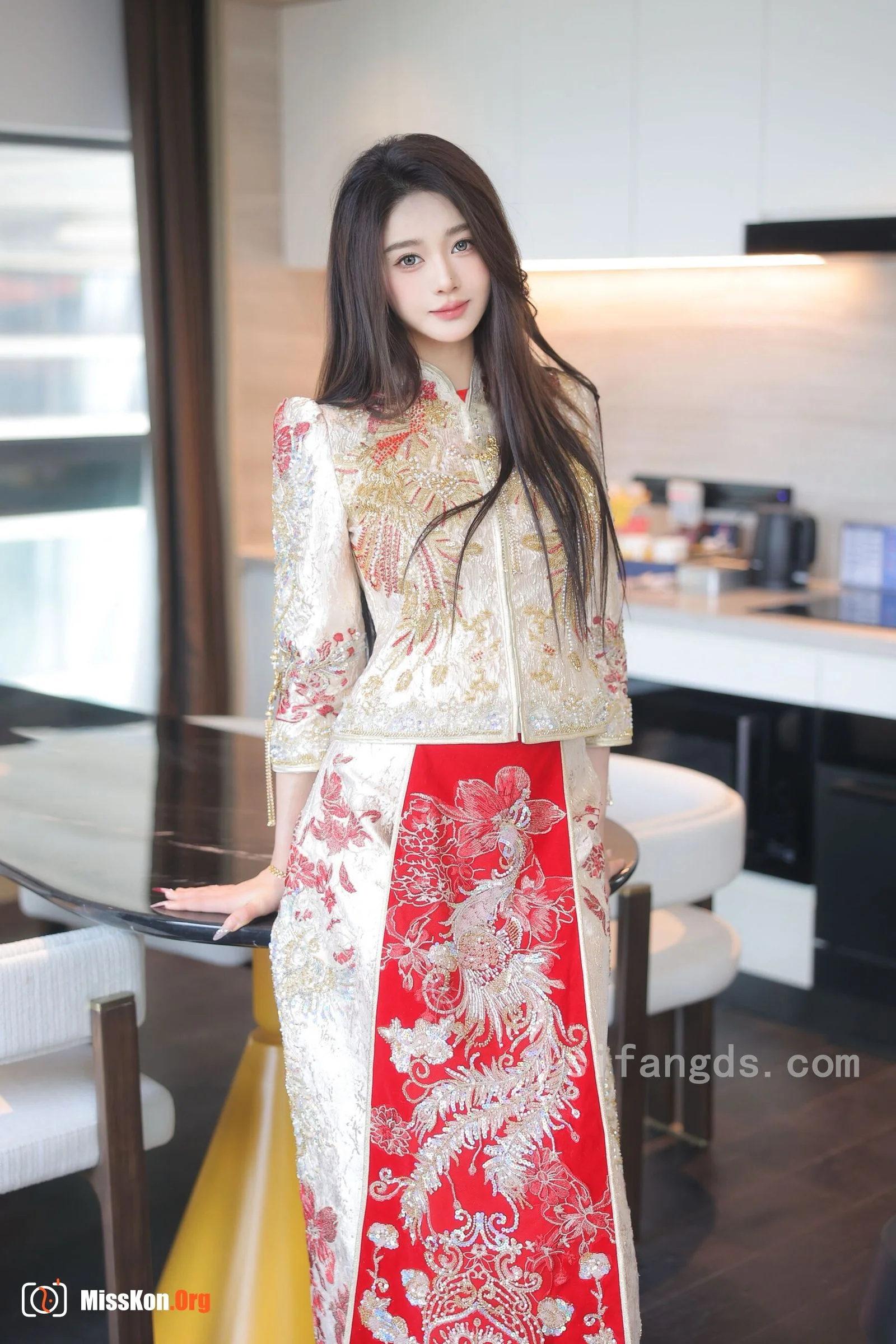 Bai Lele: Private purchase outflow - Photo 4