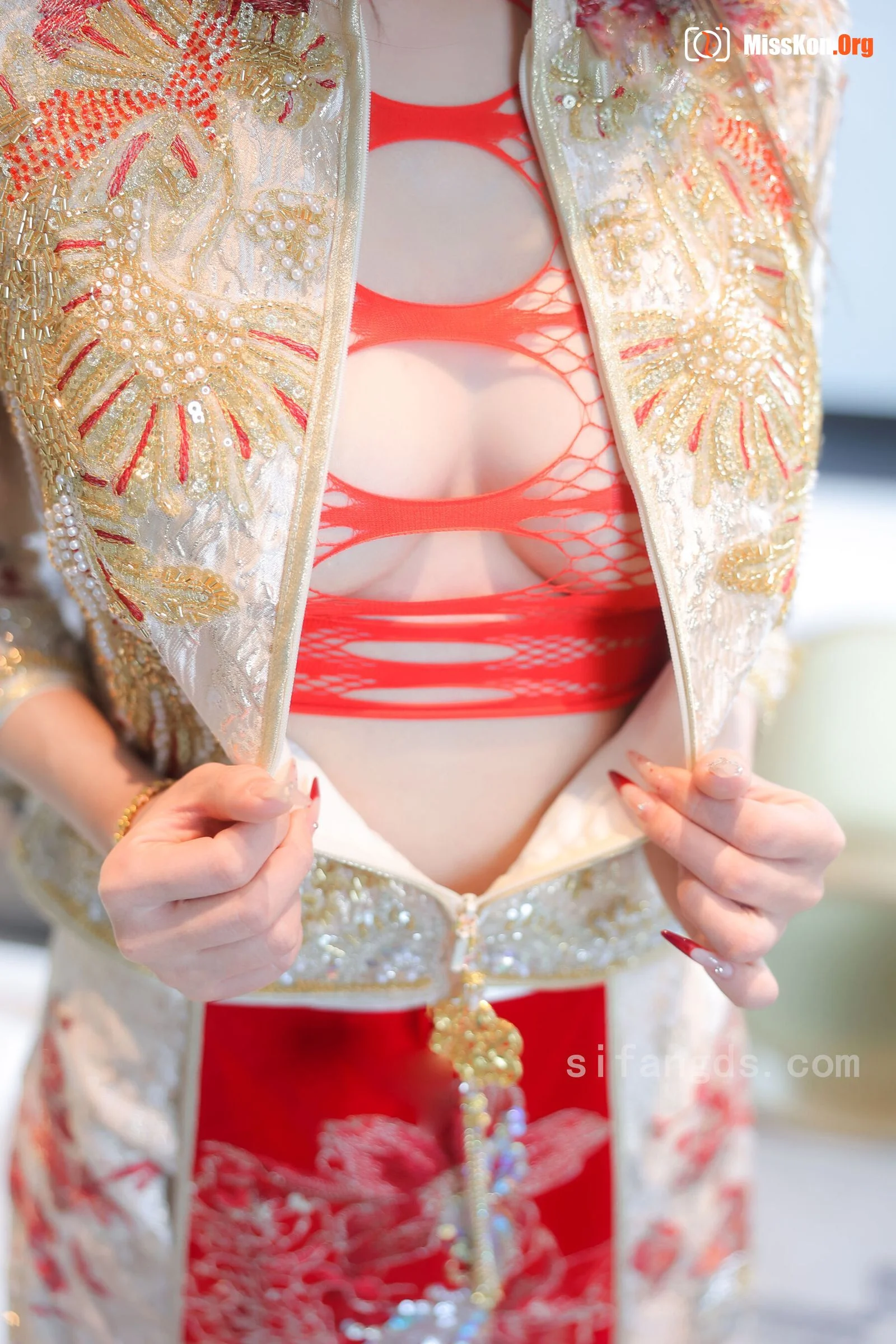Bai Lele: Private purchase outflow - Photo 6
