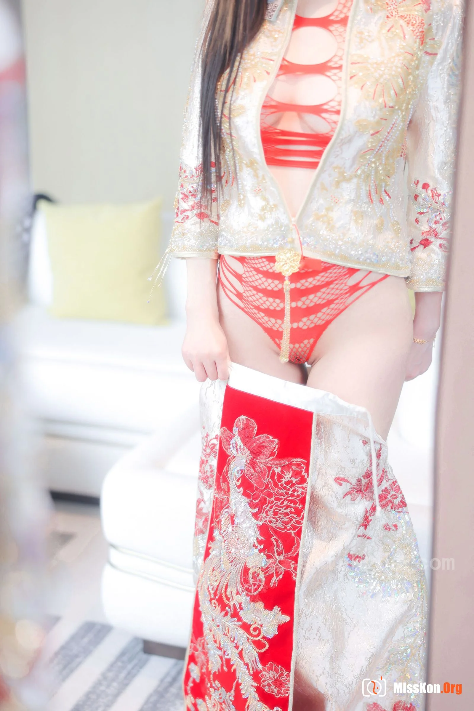 Bai Lele: Private purchase outflow - Photo 9