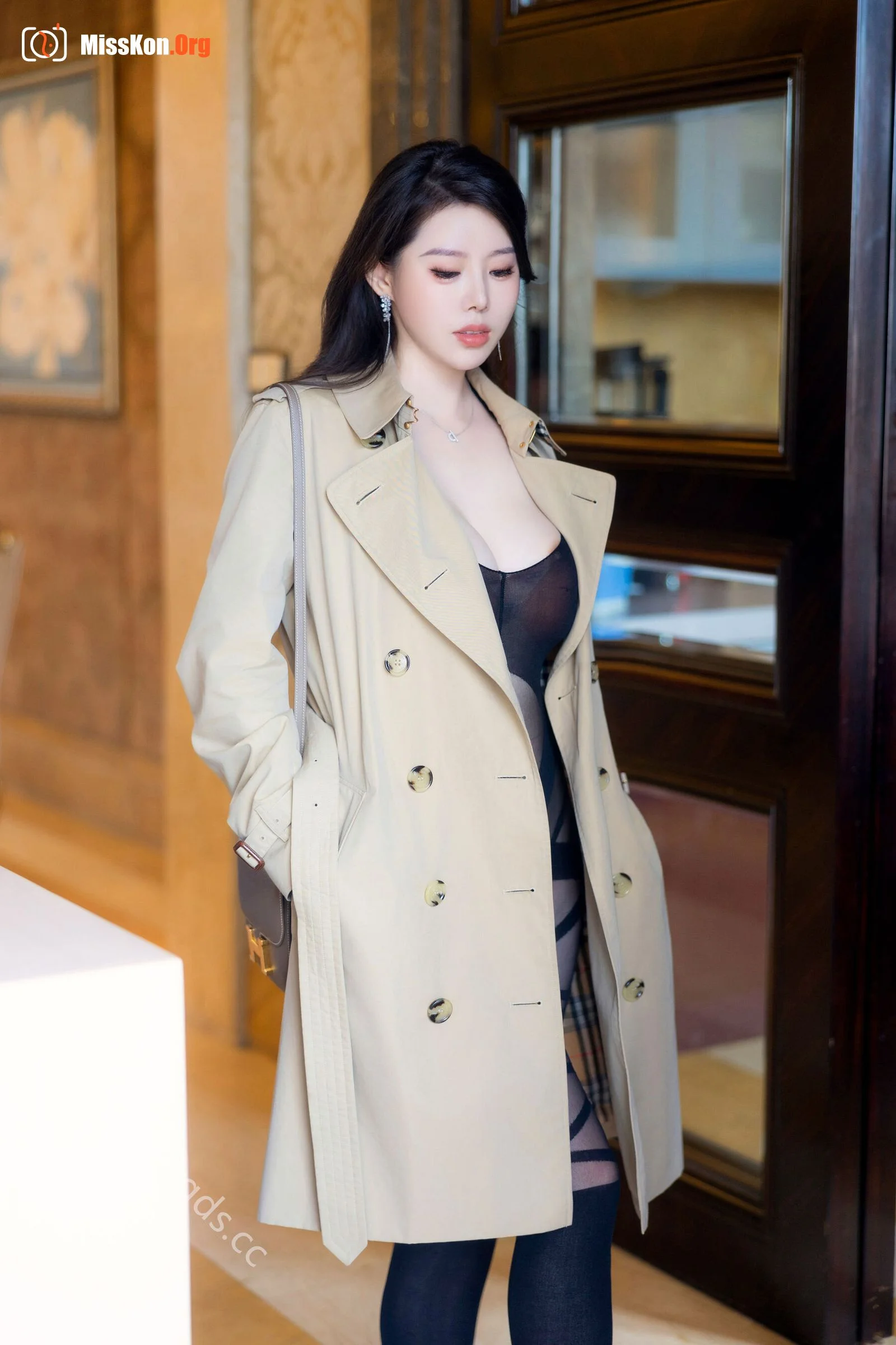 Bai Ruxue: Private purchase outflow - Photo 8