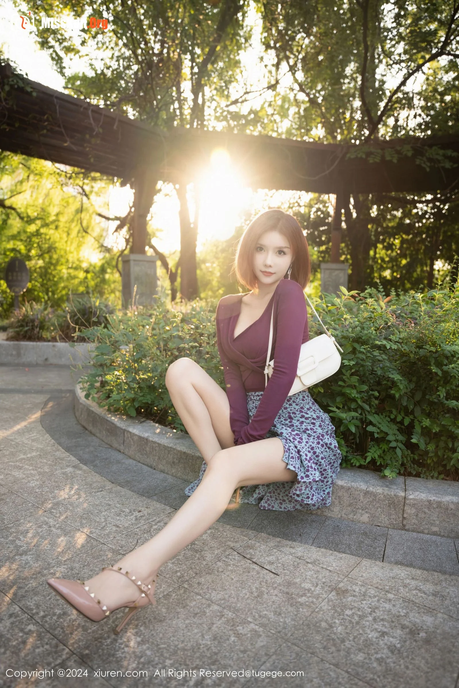 Bai Zhi - Photo 2