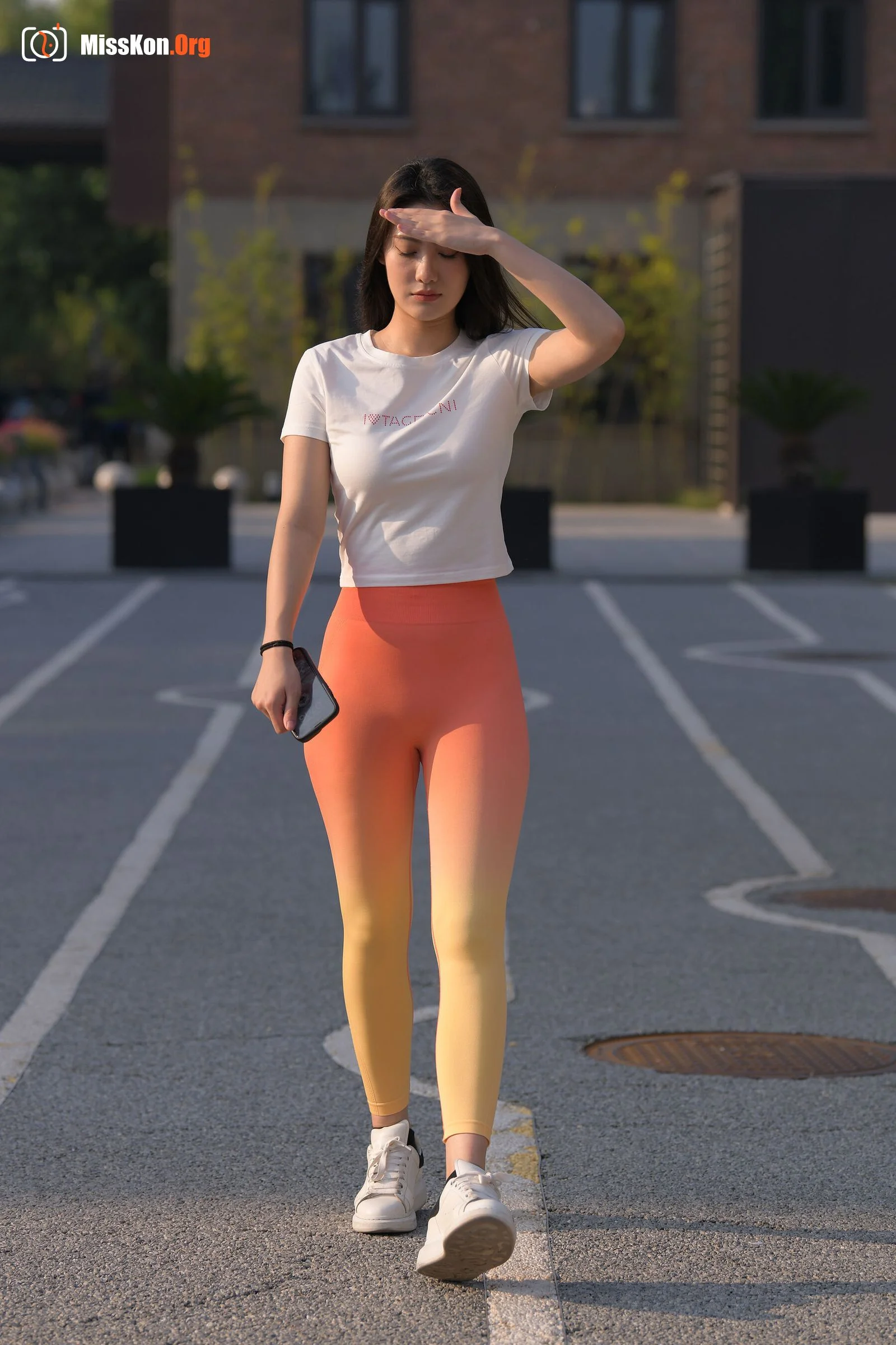 Beautiful girl in red yoga pants (Magic Mirror Street Photography: A moose) - Photo 12